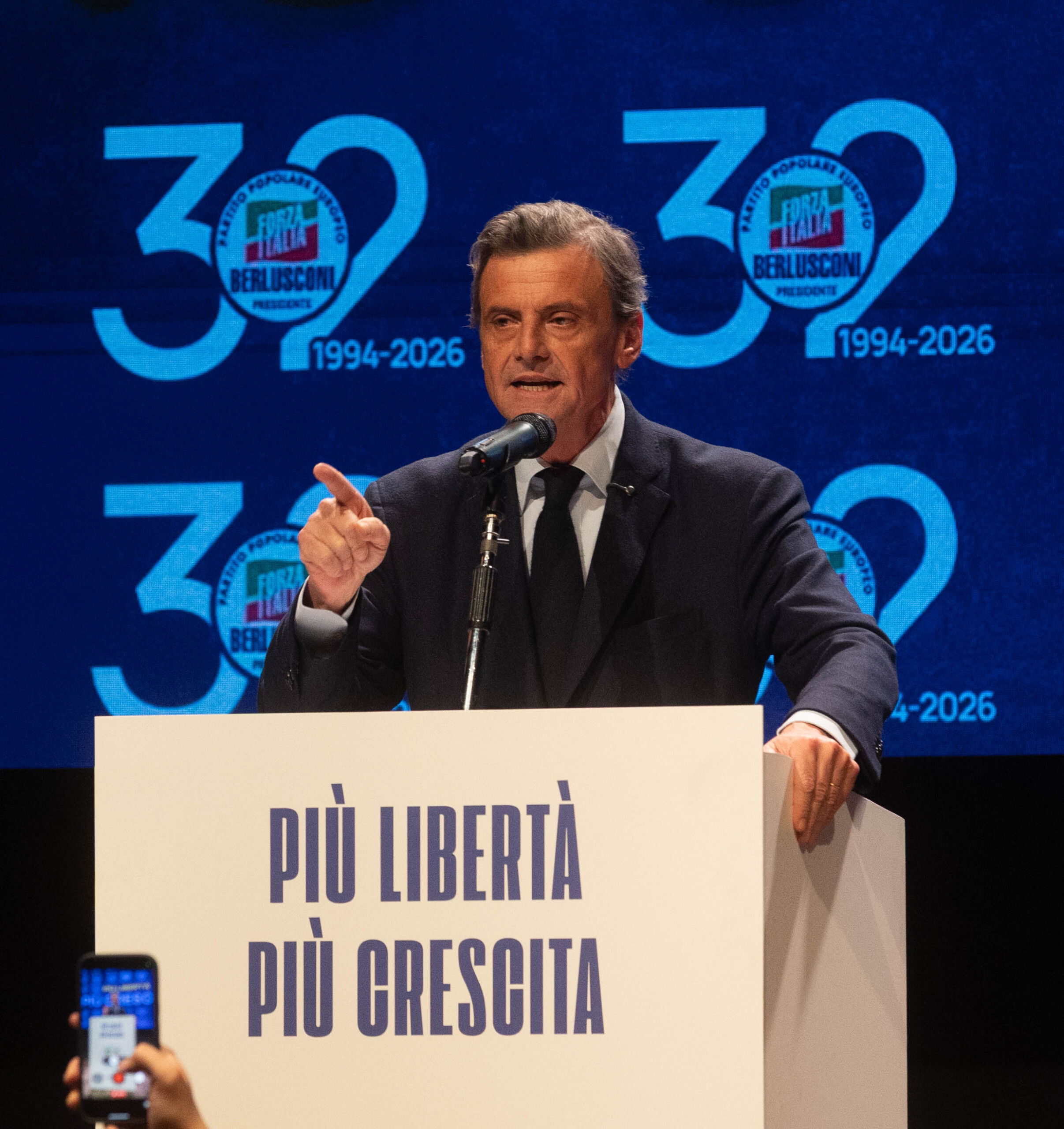 c sinistra calenda a renzi merci mais je reste la ou les electeurs mont place scaled