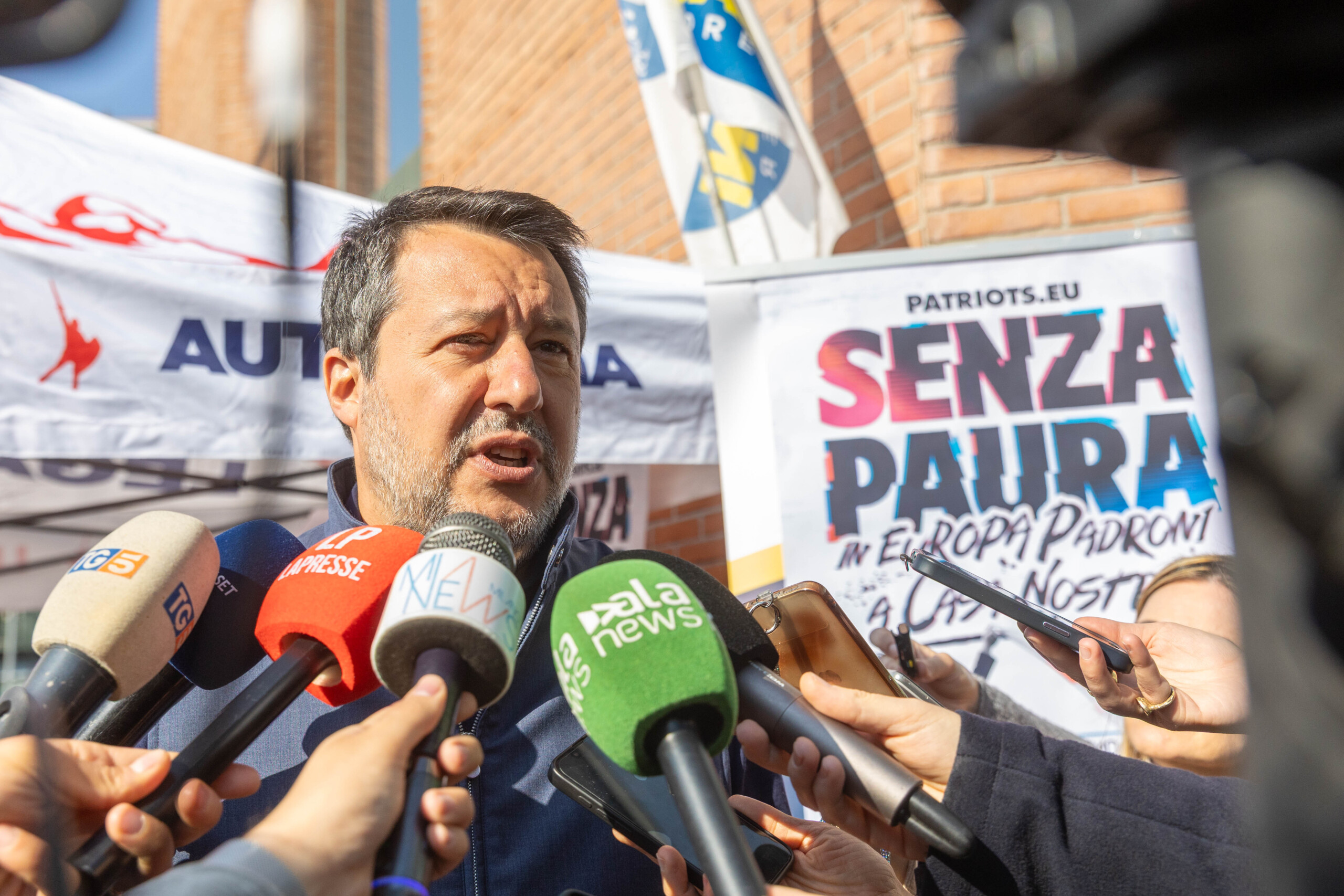 UE, Salvini : « Bruxelles s'en prend à l'excellence de notre vin, nous ne le laisserons pas faire » 1 ue salvini bruxelles sen prend a lexcellence de notre vin nous ne le laisserons pas faire scaled