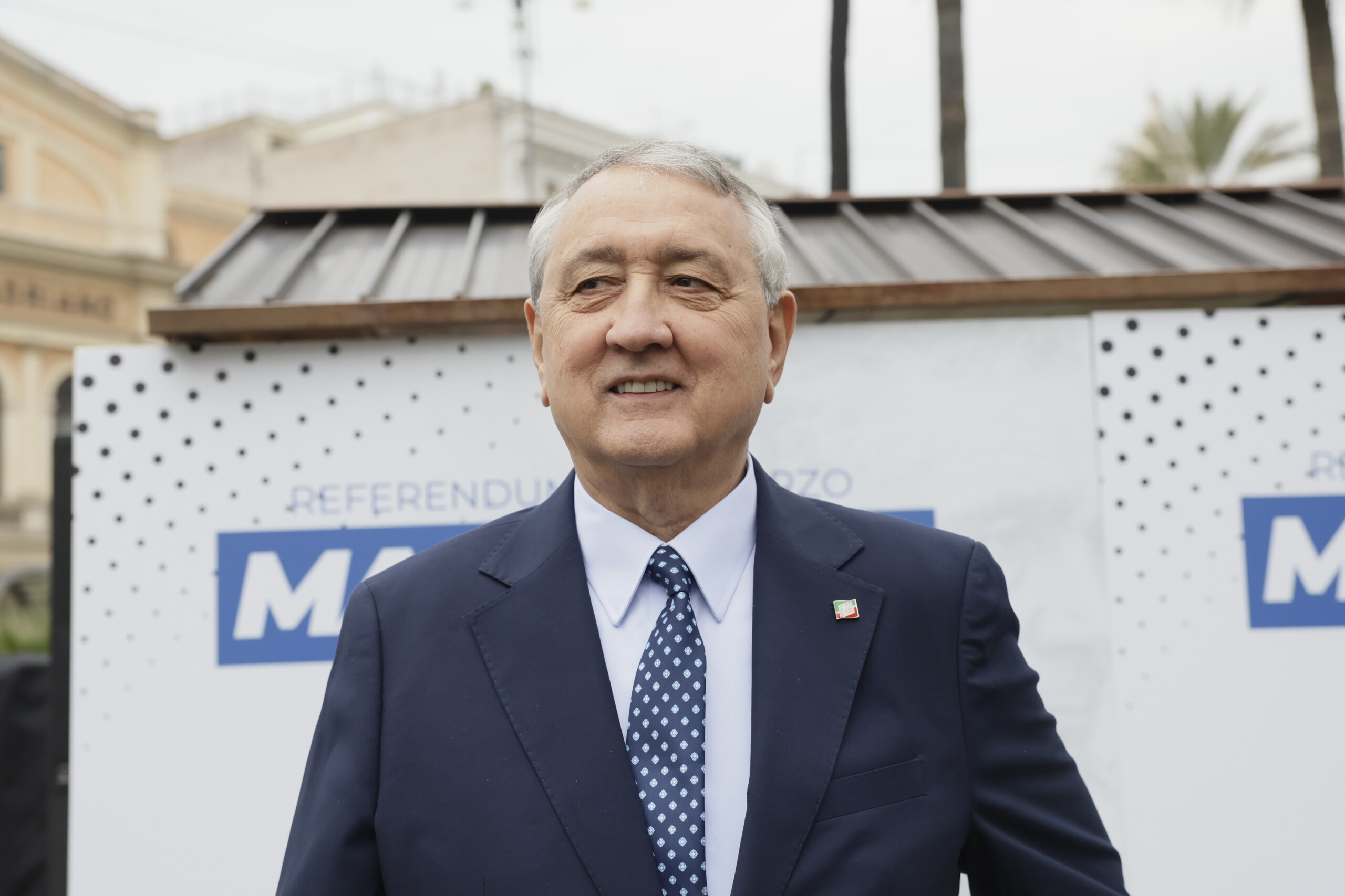 fi barelli famille berlusconi normalement les partis sont diriges de linterieur scaled