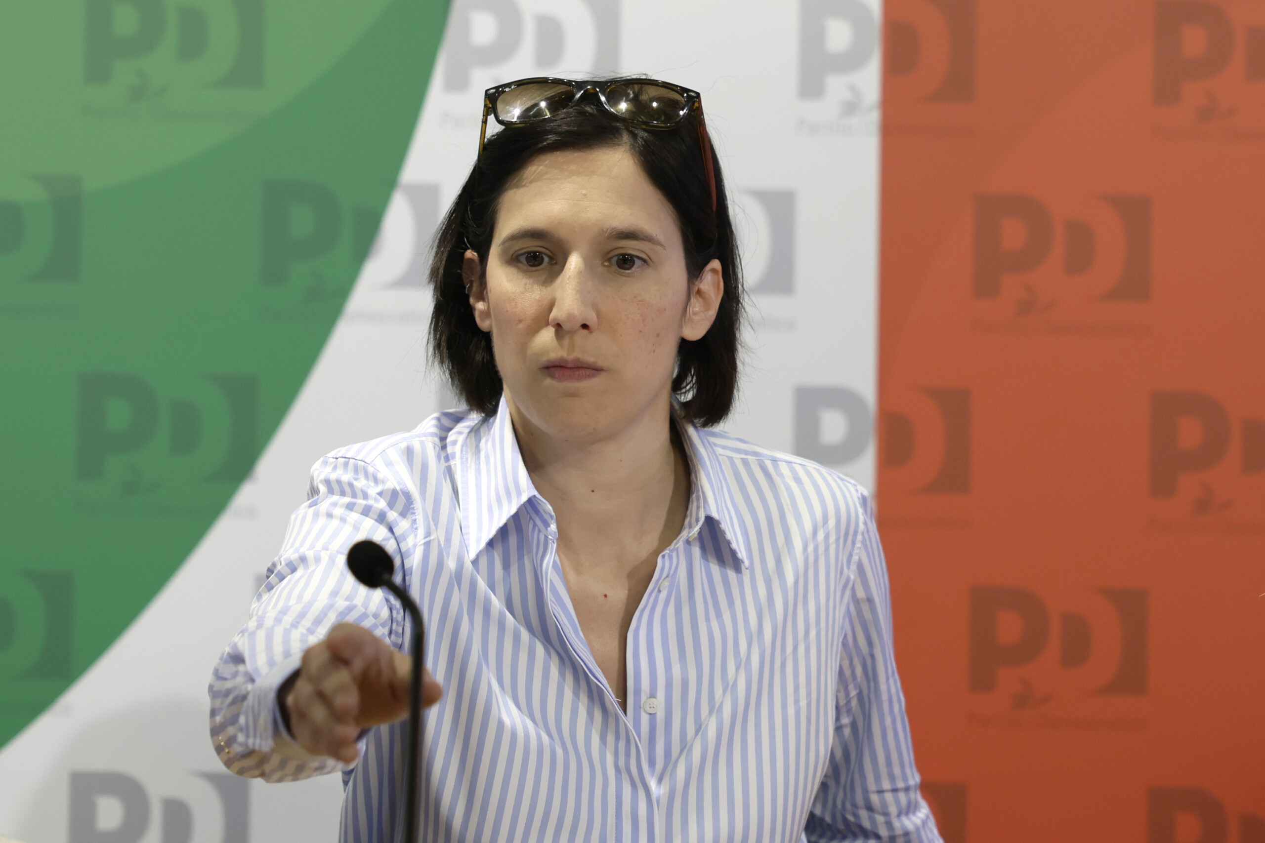 moyen orient schlein a meloni il fallait vraiment autant de temps maintenant arret de laccord ue israel scaled