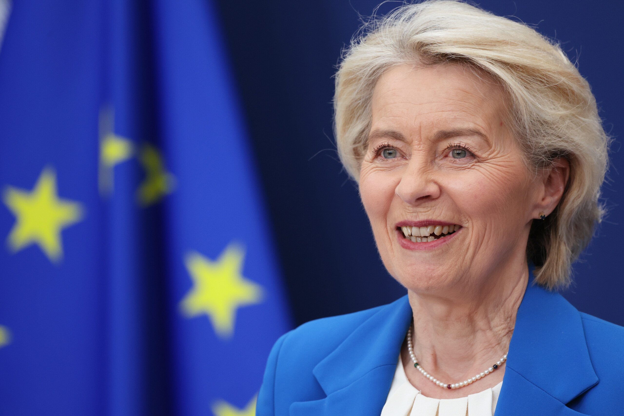 ue von der leyen lapplication de verification de lage sur les reseaux sociaux est prete scaled