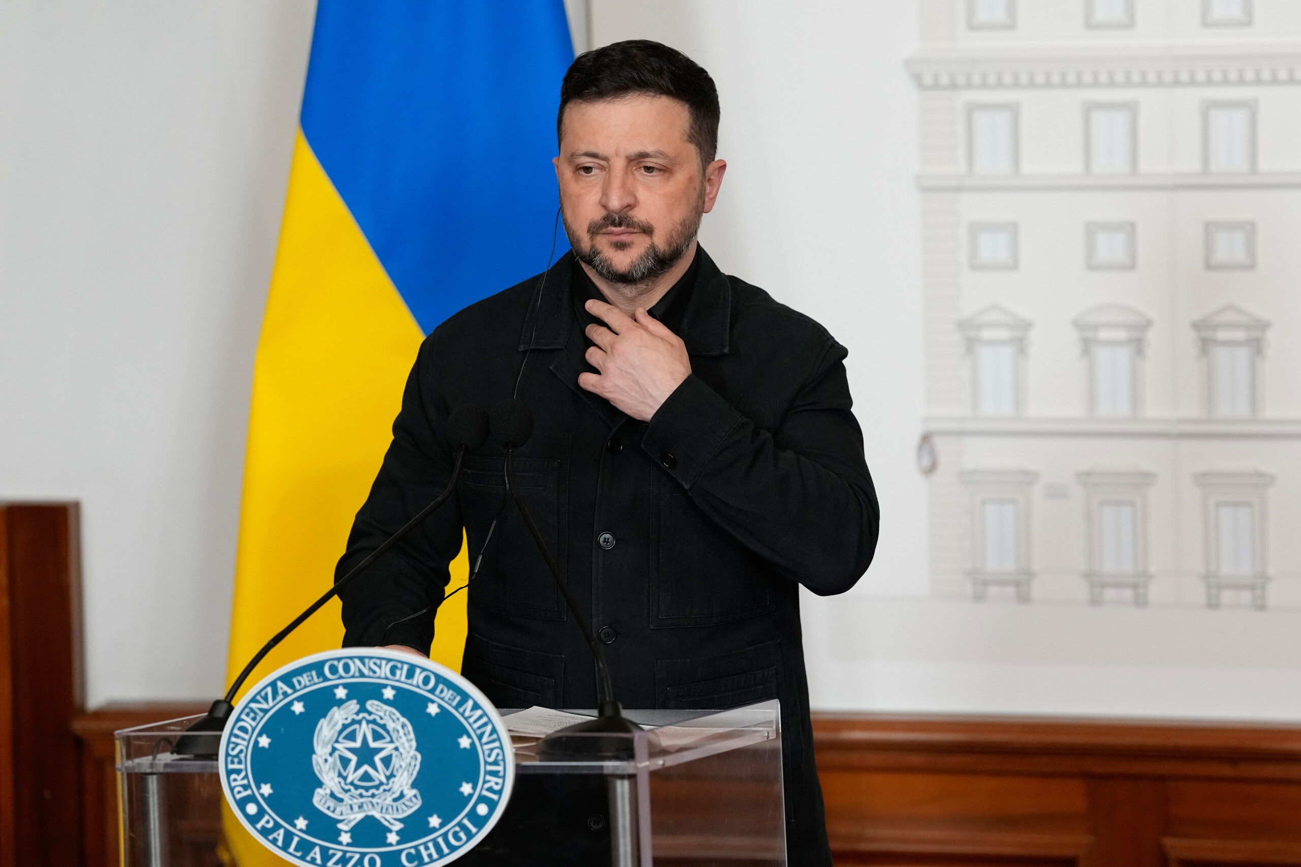 Ukraine, Zelensky : « Nous pouvons collaborer avec l'Italie pour la production de systèmes de défense antiaérienne » 1 ukraine zelensky nous pouvons collaborer avec litalie pour la production de systemes de defense antiaerienne scaled