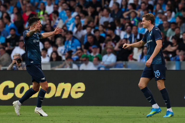 football la lazio simpose a naples les azzurri battus 2 0
