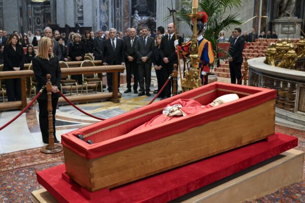 le pape francois meloni une figure qui a profondement marque notre epoque