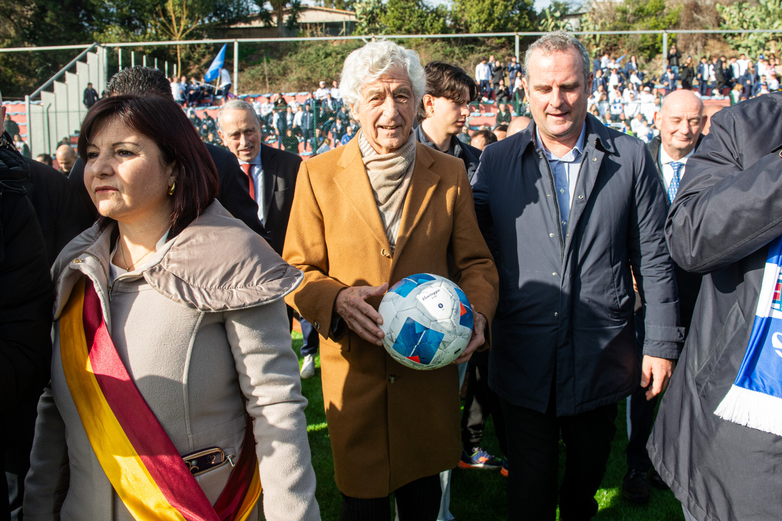 equipe nationale rivera pret a apporter mon aide si necessaire le selectionneur doit etre italien scaled