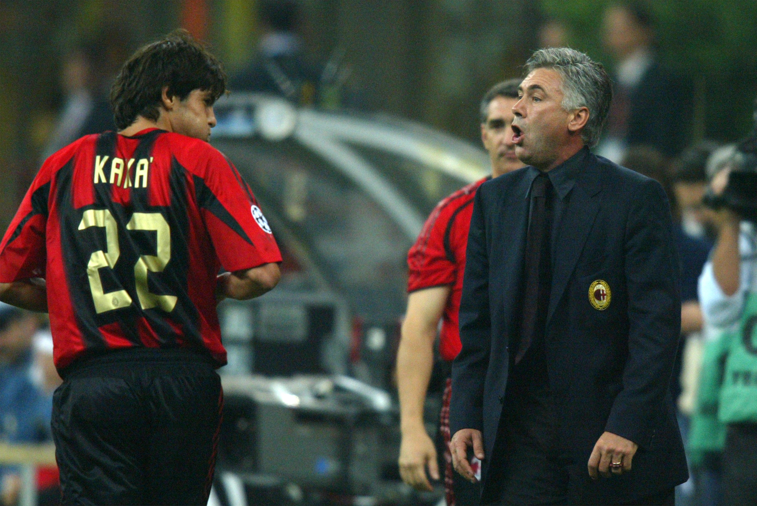 football milan ancelotti gullit et kaka intronises au hall of fame du club