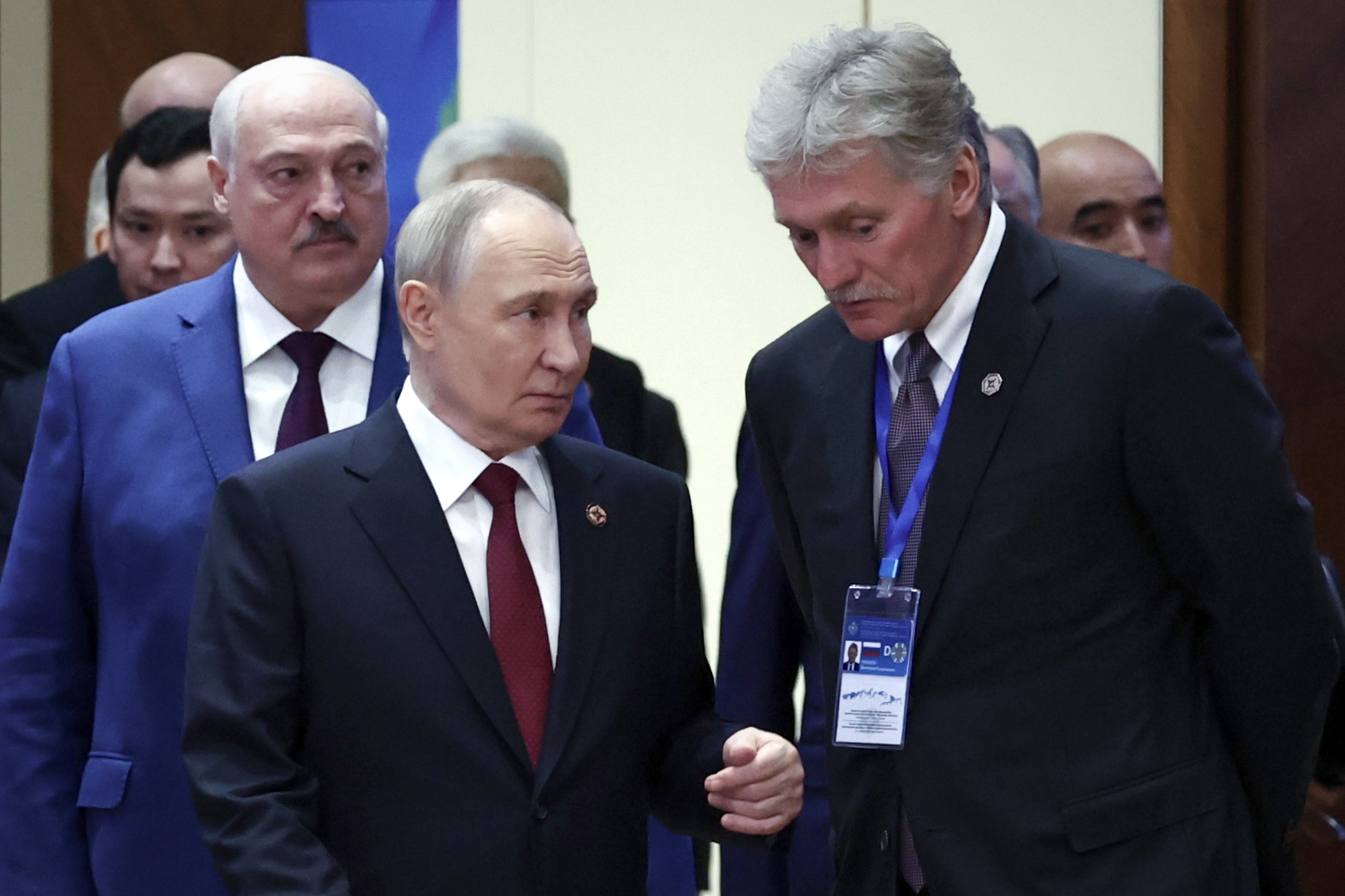 russie le kremlin dement les rumeurs concernant un eventuel remaniement ministeriel