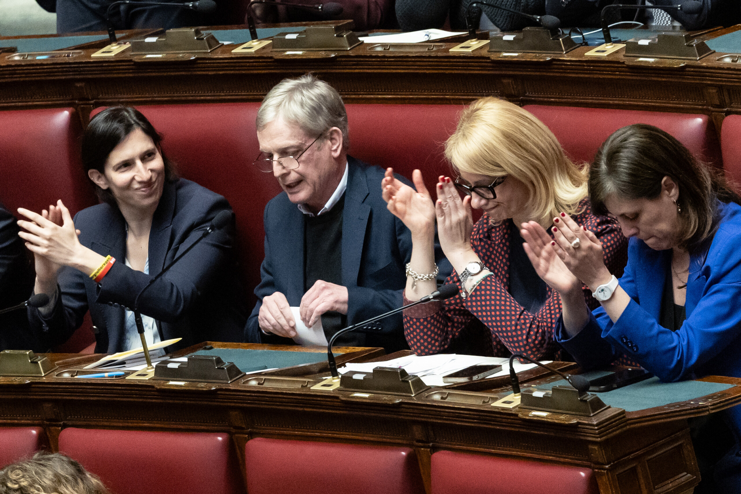 le decret loi sur la securite ironie de cuperlo pd et citation a comparaitre devant lassemblee de cetto la qualunque scaled