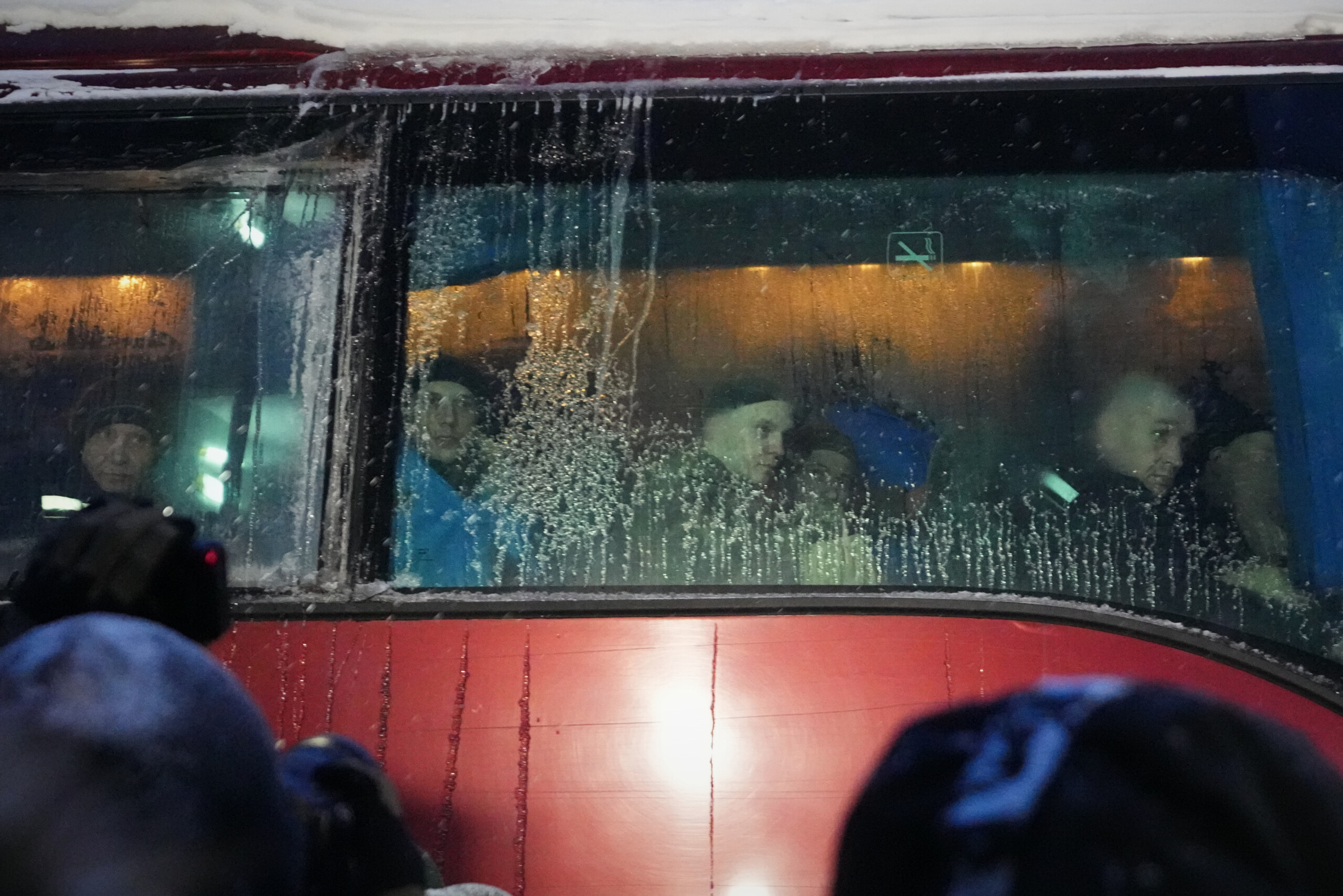 ukraine moscou procede a un echange de 193 prisonniers de guerre avec kiev scaled