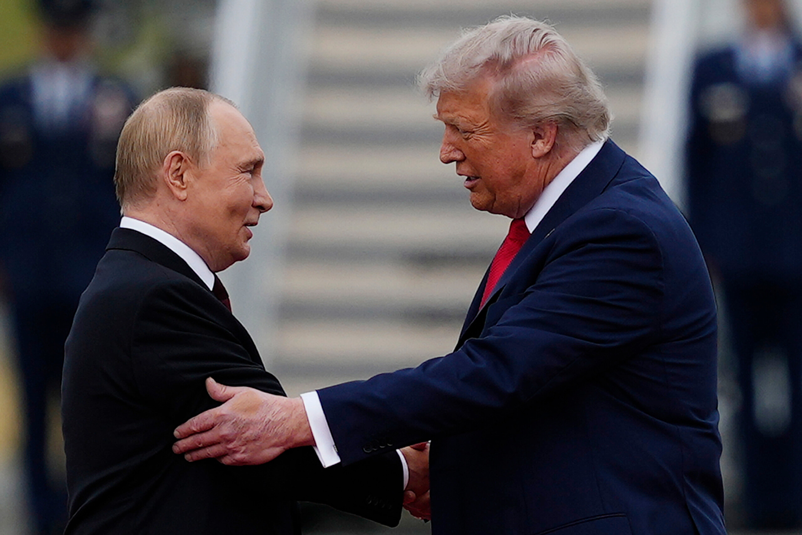 russie etats unis kremlin lappel entre poutine et trump a dure plus dune heure et demie scaled