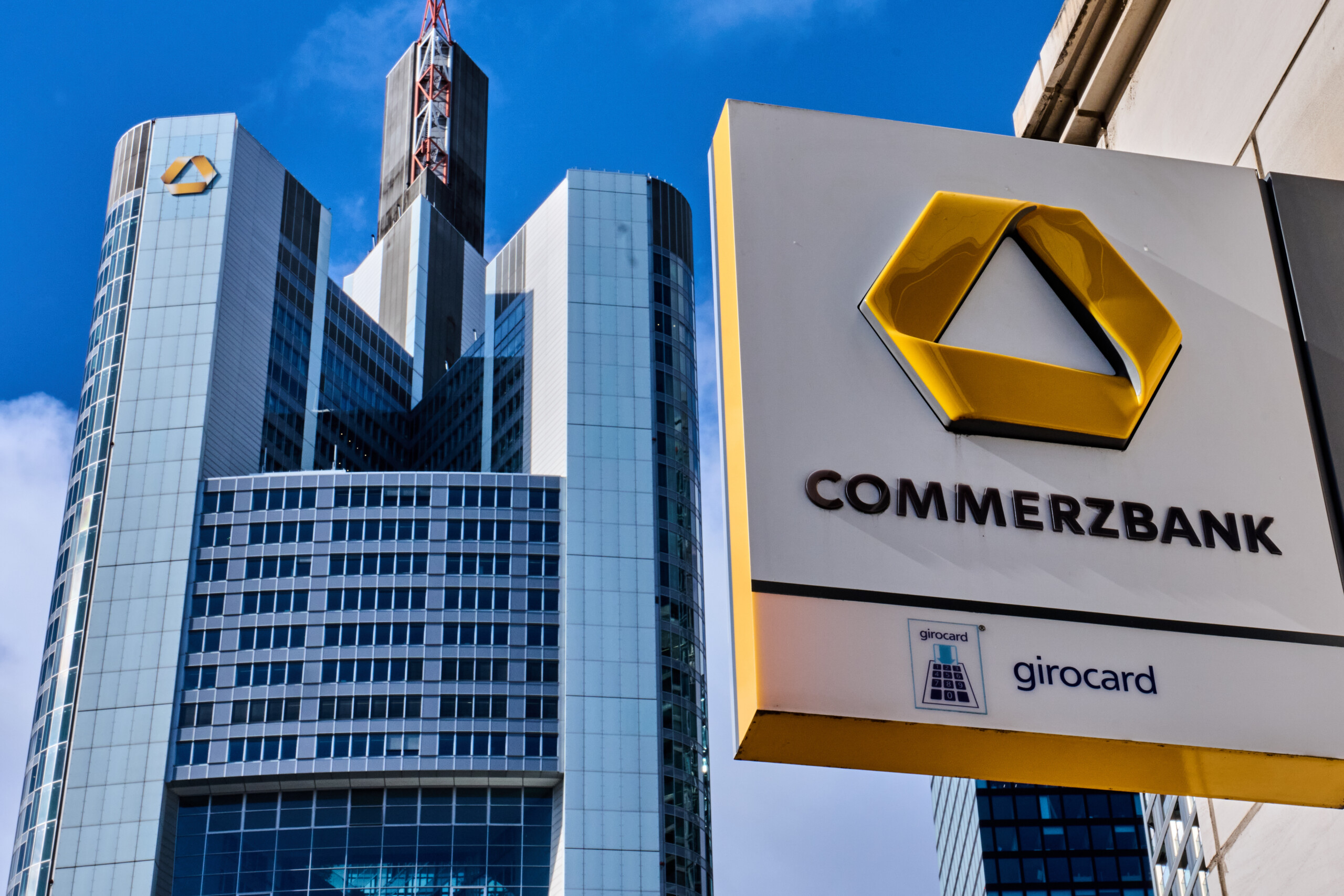 la commerzbank un syndicat allemand soppose a son rachat par unicredit scaled