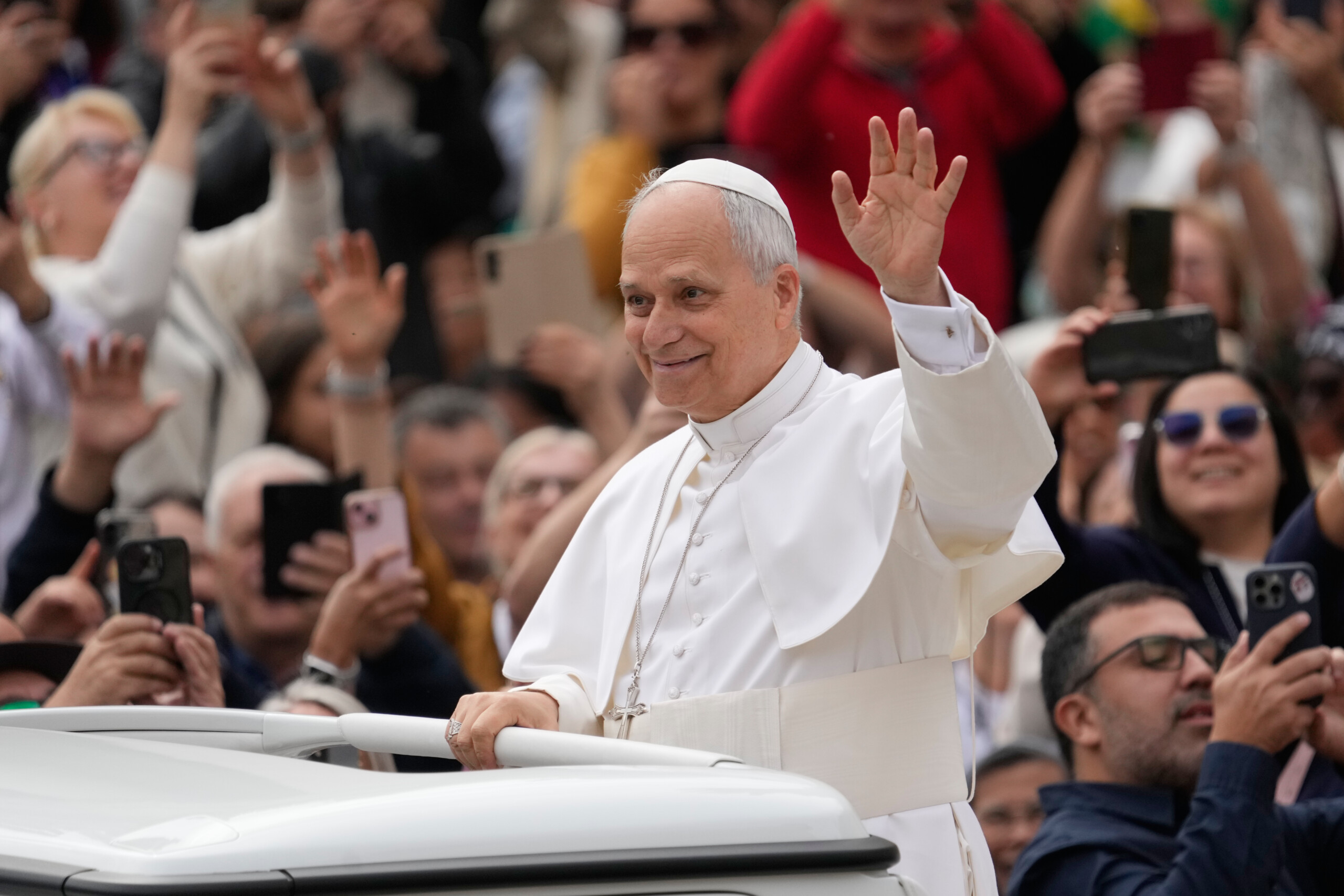 le pape leon xiv nous sommes appeles a prononcer des paroles claires contre la guerre scaled