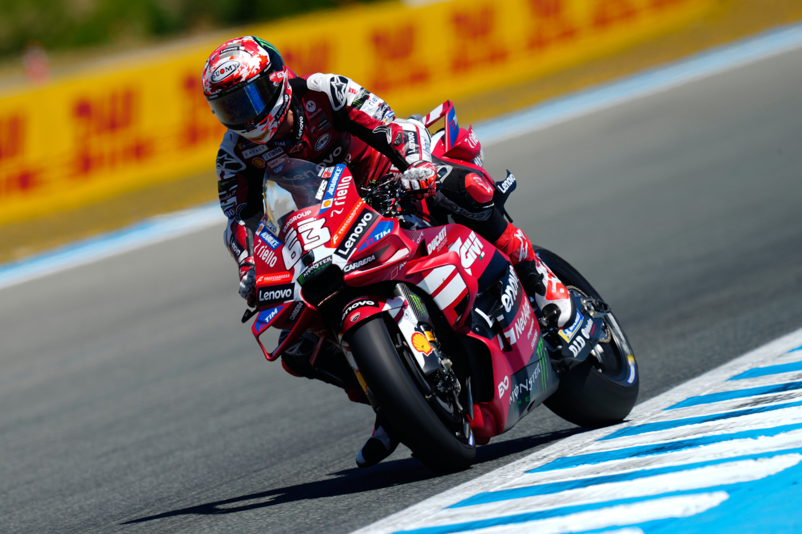 motogp bagnaia ducati en difficulte mais jarrive au mans motive scaled