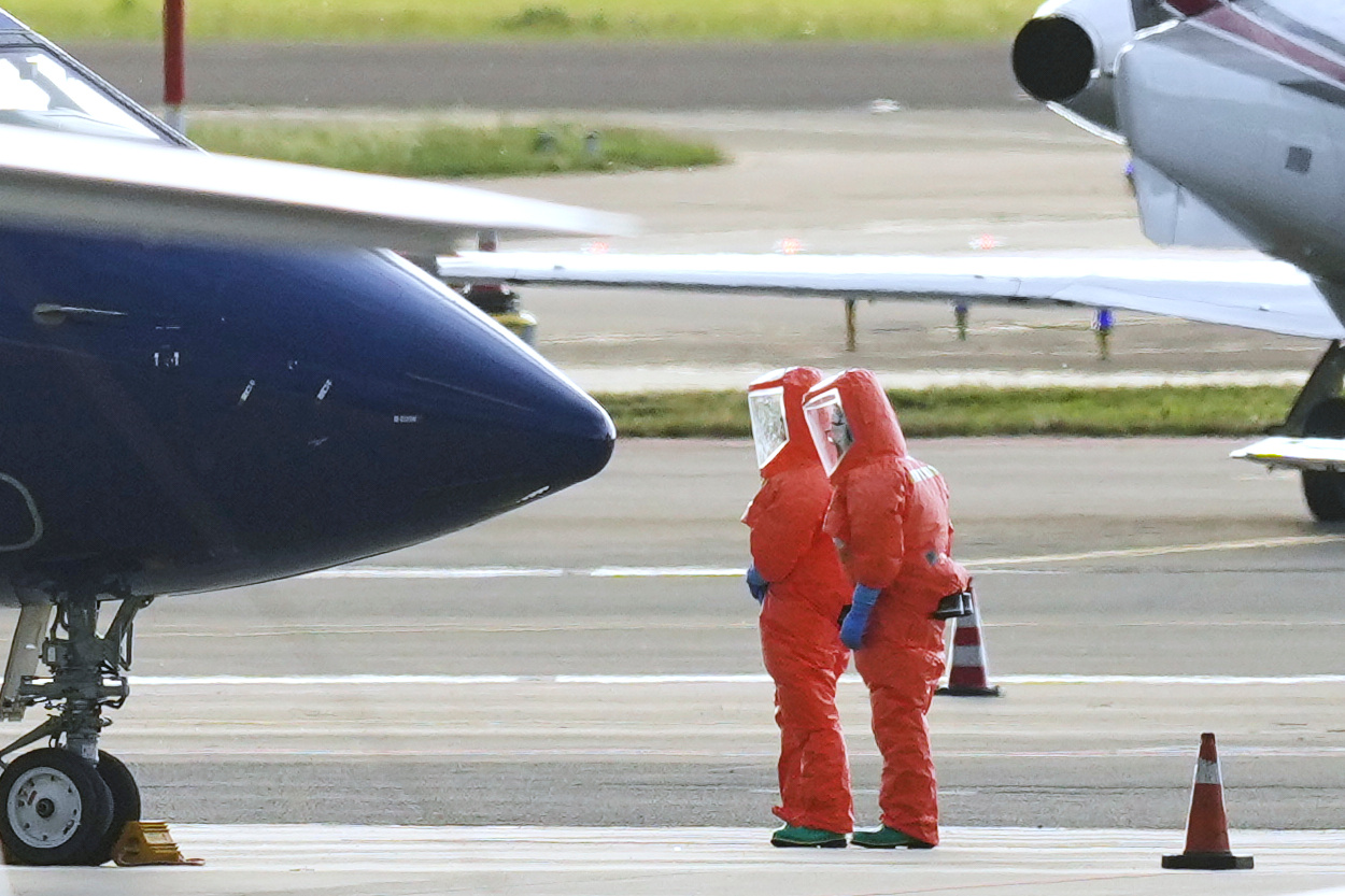hantavirus une des quatre passageres du vol klm placee en quarantaine a florence