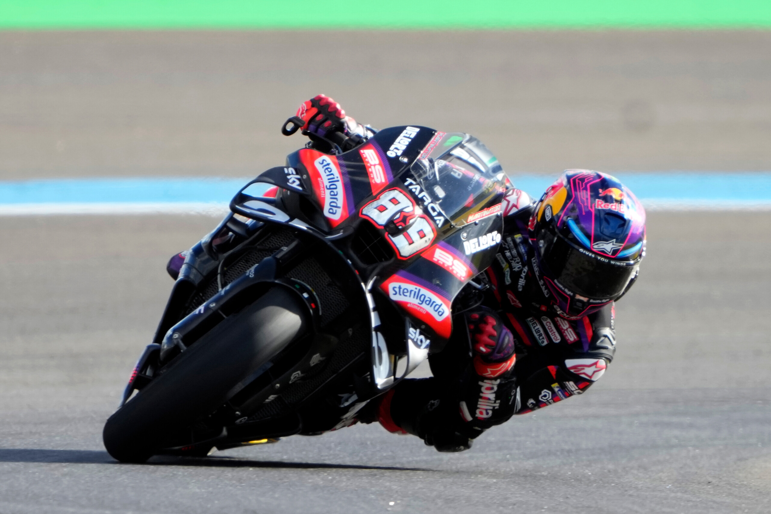 motogp martin remporte la course sprint au mans devant bagnaia et bezzecchi scaled
