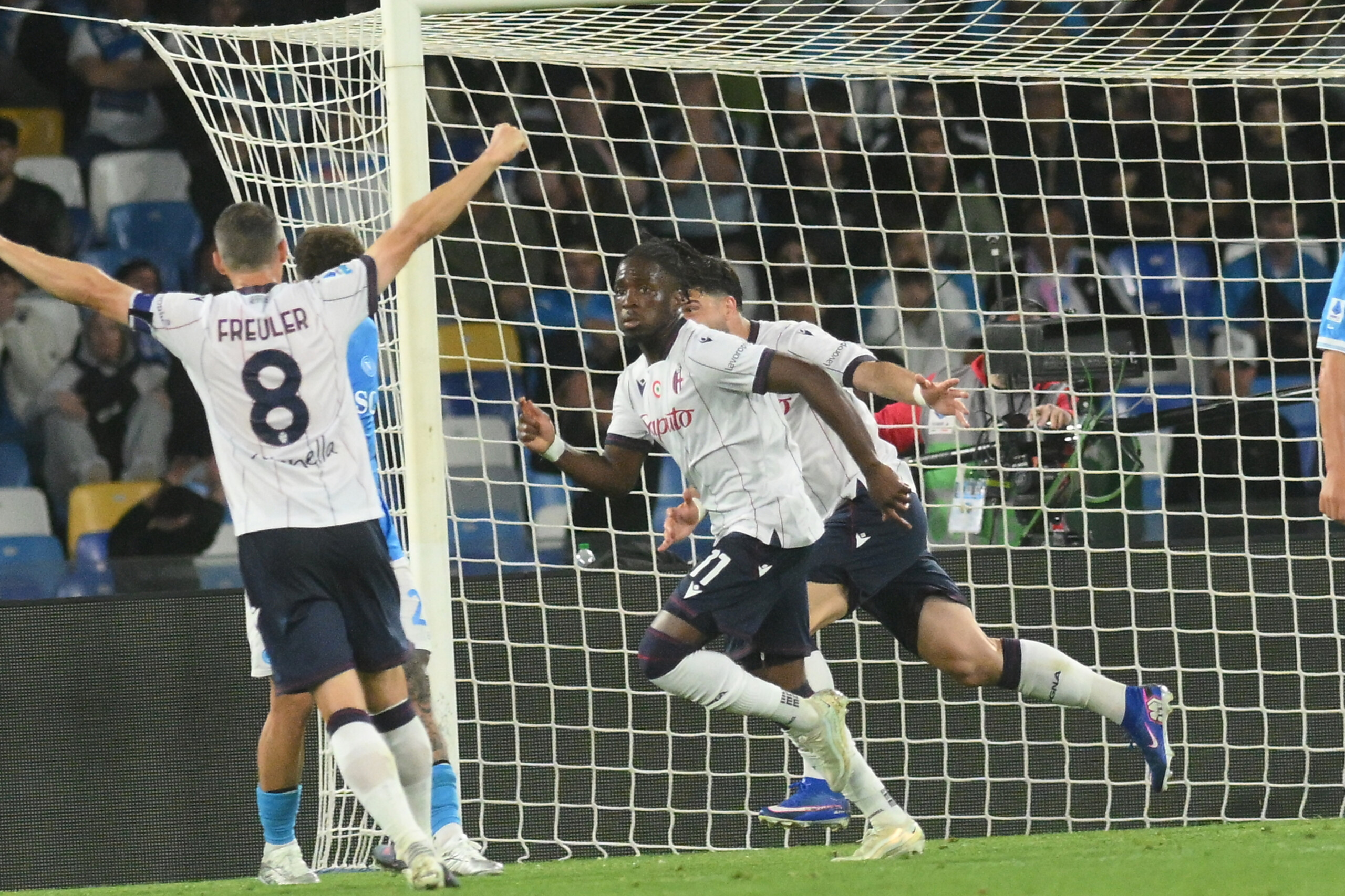 football serie a naples bologne 2 3 rowe fait la difference scaled