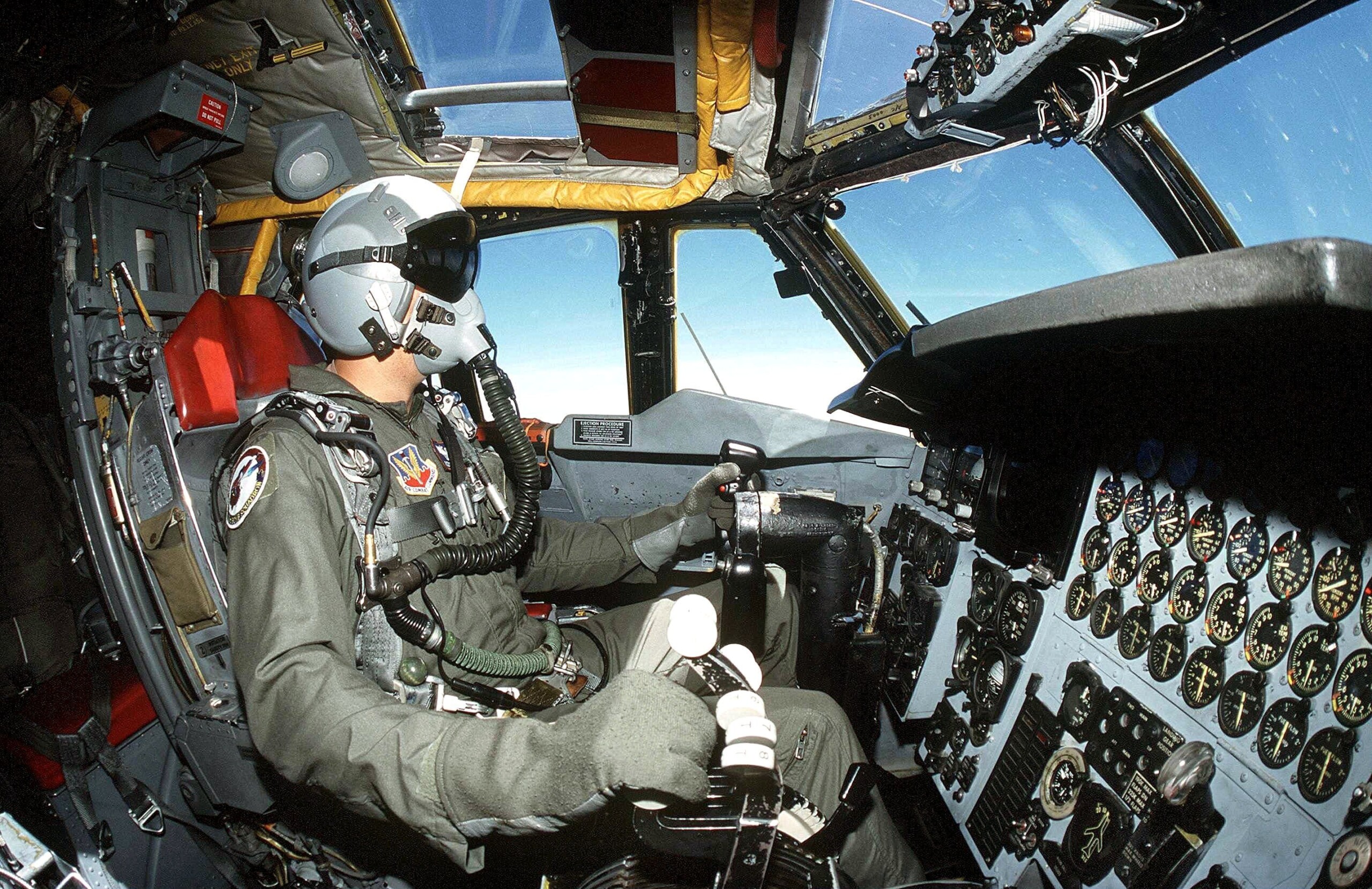 iran un bombardier strategique americain b 1b en route vers le moyen orient scaled