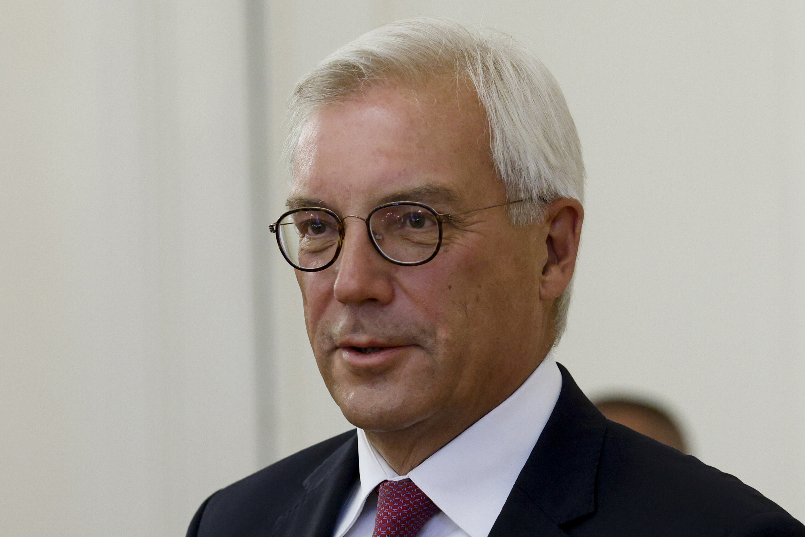 ukraine moscou lue ne peut ni jouer le role de mediateur ni participer aux efforts de paix scaled