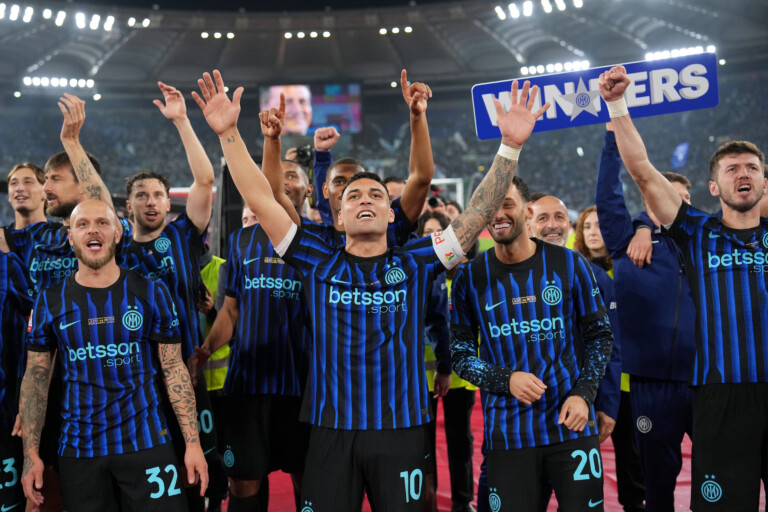 coupe ditalie linter triomphe a lolimpico la lazio battue 2 0 en finale