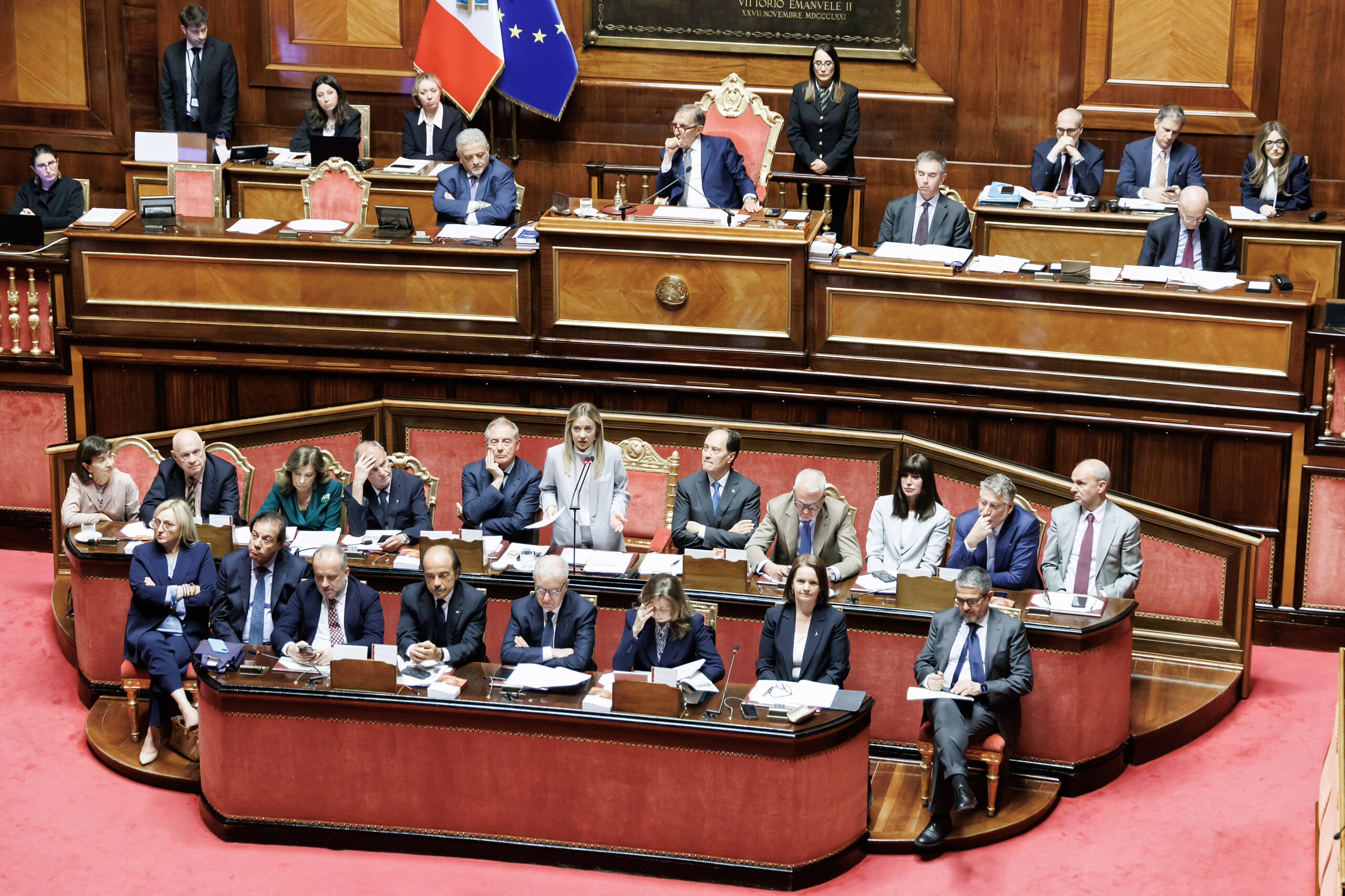 le gouvernement demande un vote de confiance au senat sur le decret loi fiscal le vote a lieu aujourdhui scaled