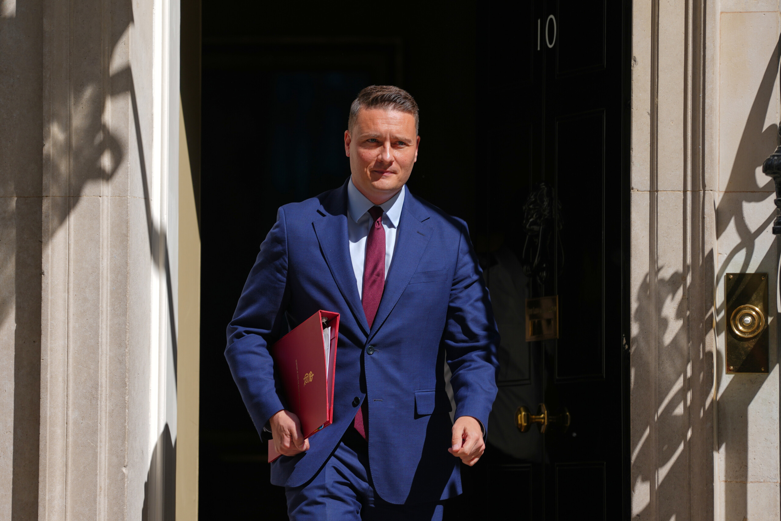 royaume uni streeting demissionne de son poste de ministre en vue dun duel avec starmer scaled