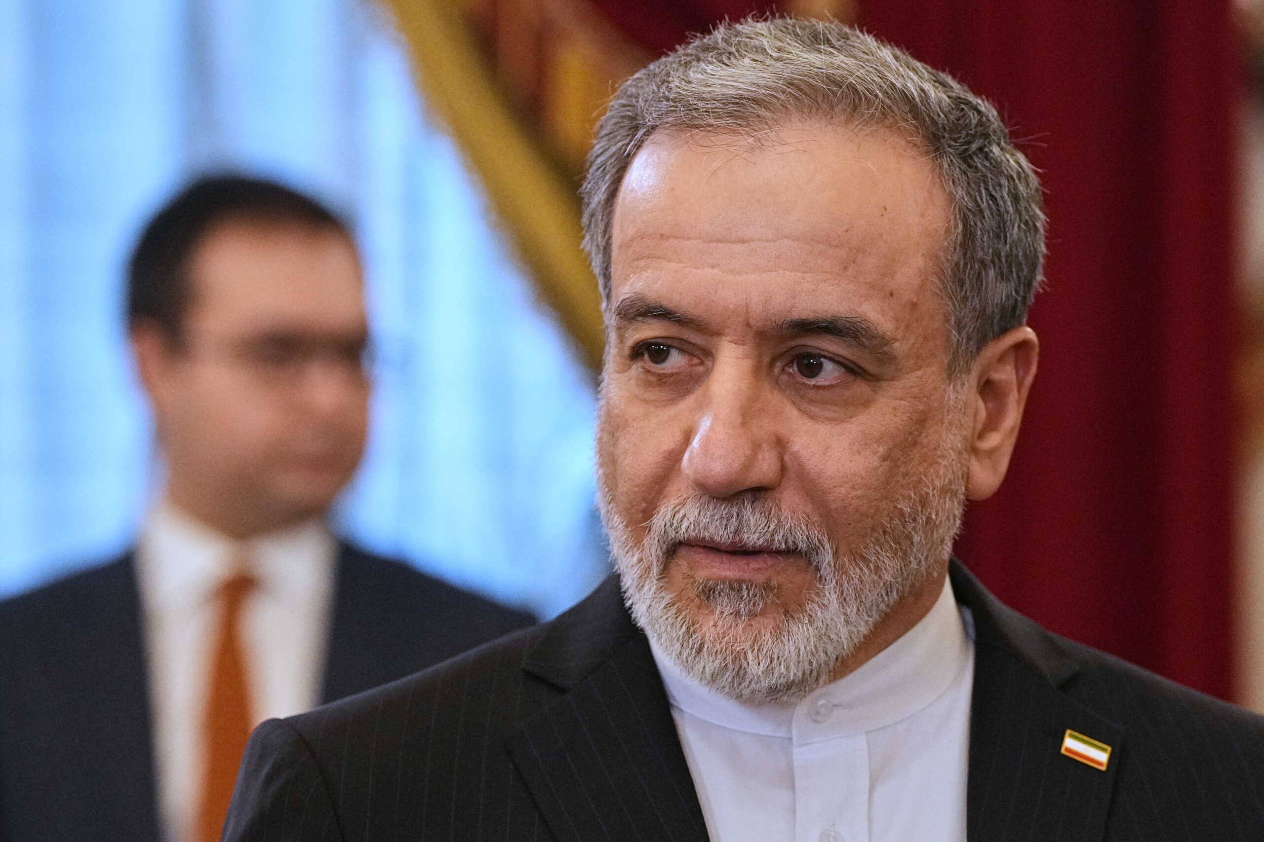 iran araghchi nous garantirons la securite du commerce dans le detroit dormuz scaled