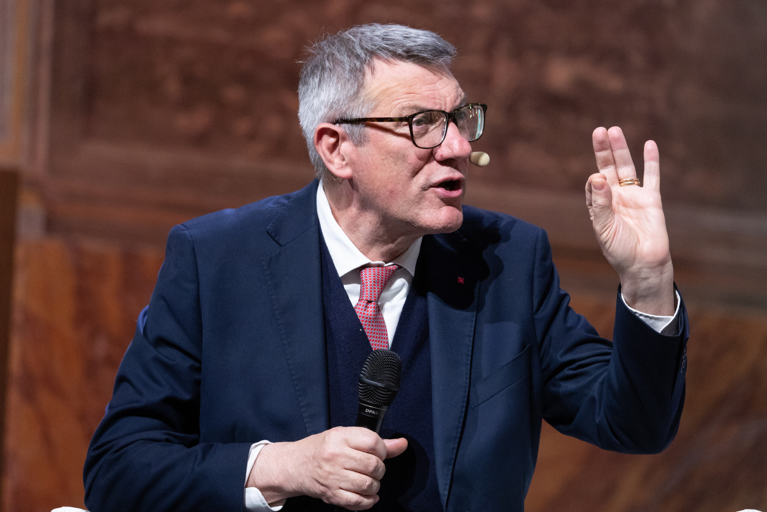 sante landini il faut recruter et garantir legalite des droits pour les travailleurs scaled