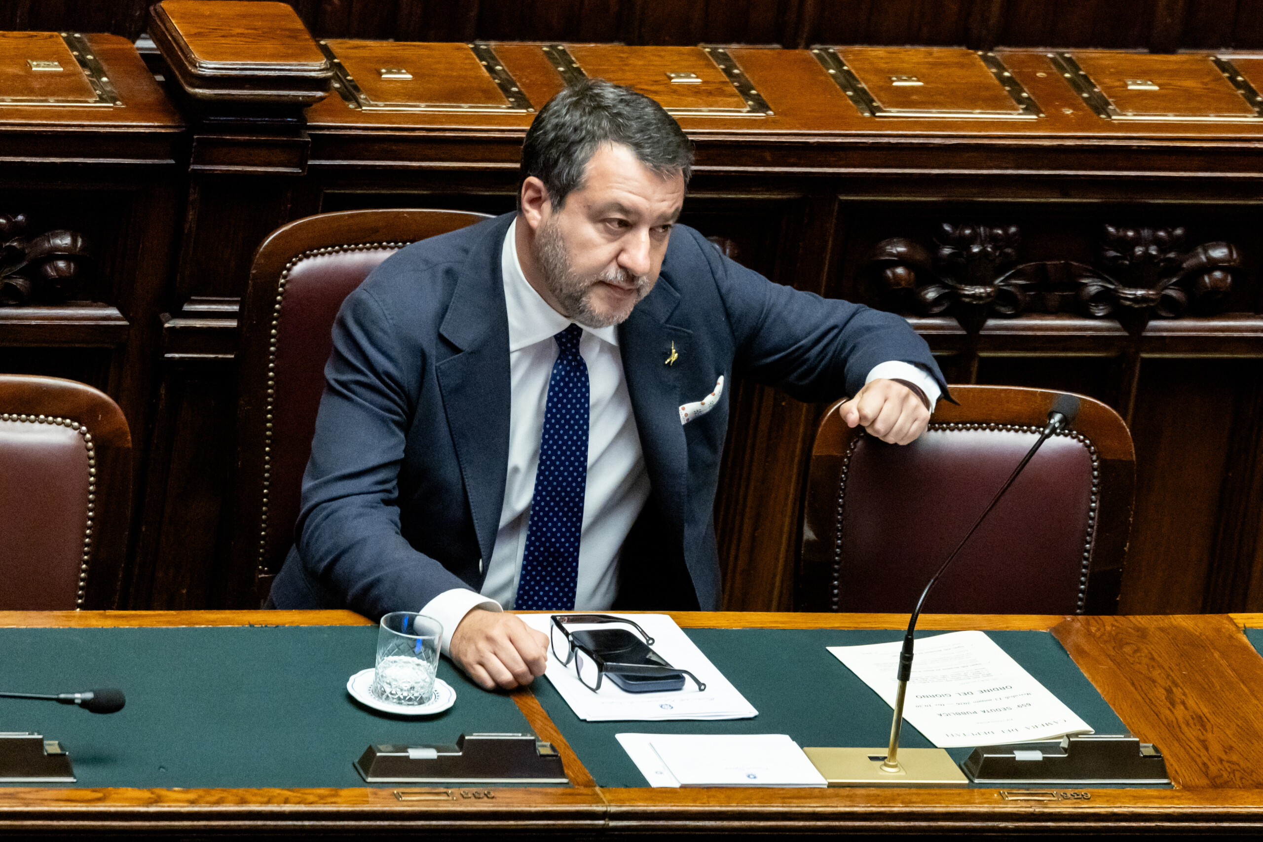 lega nous travaillons a la revocation du titre de sejour pour les delinquants scaled