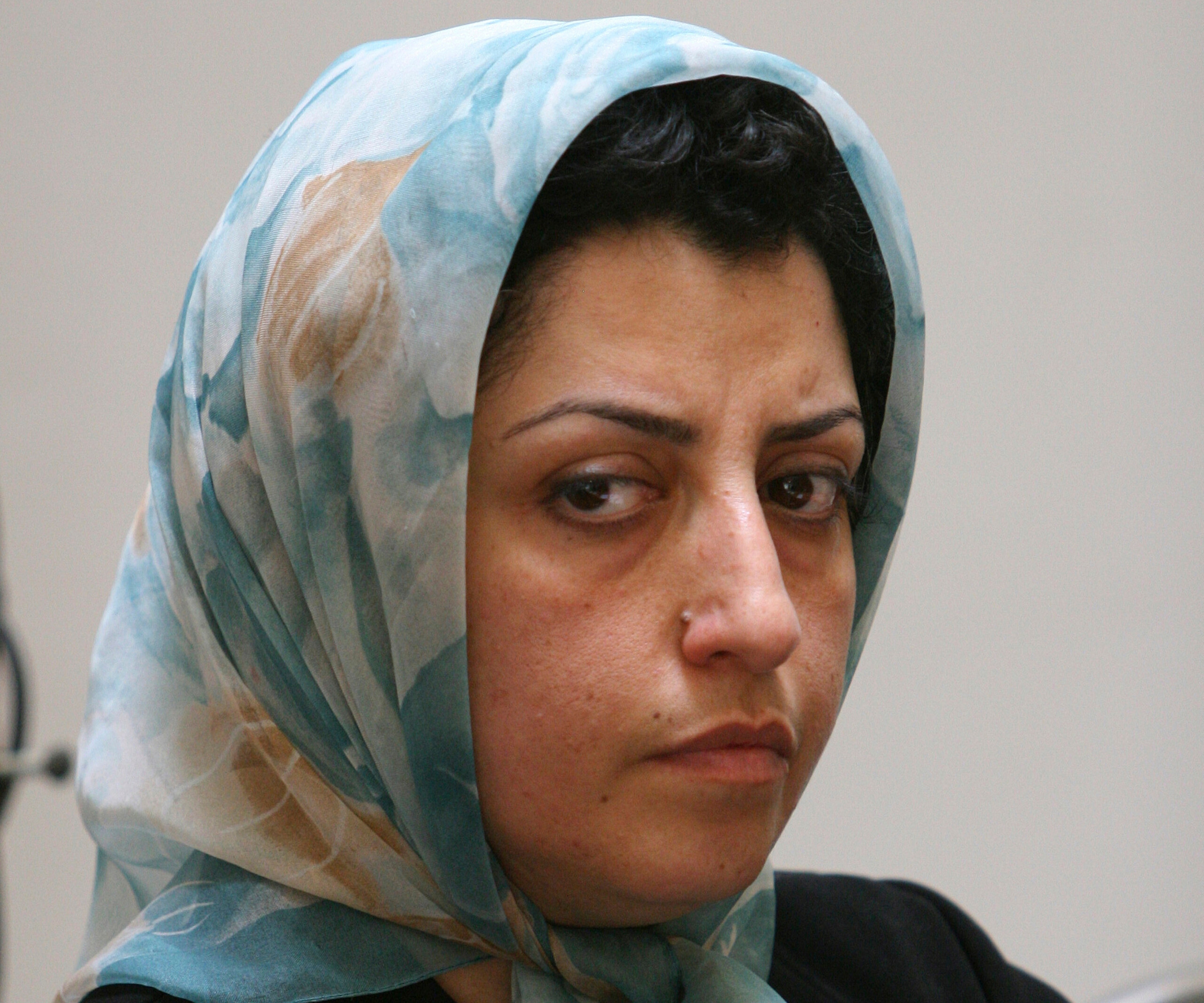 en iran la laureate du prix nobel narges mohammadi a quitte lhopital scaled