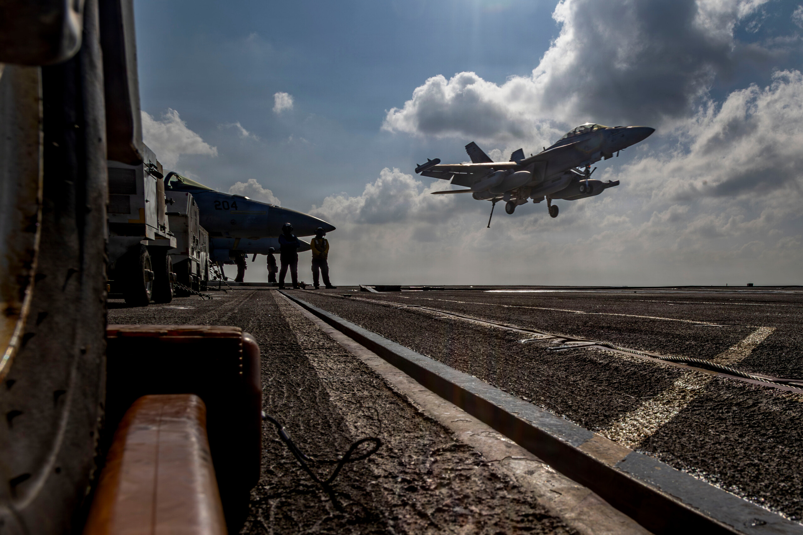 cuba et les etats unis deploient le porte avions nimitz dans les caraibes scaled