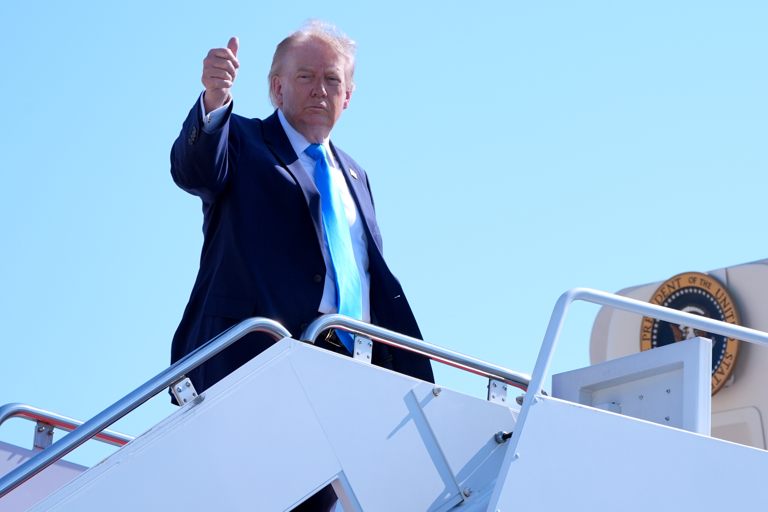 cuba trump le porte avions nimitz vient en aide scaled