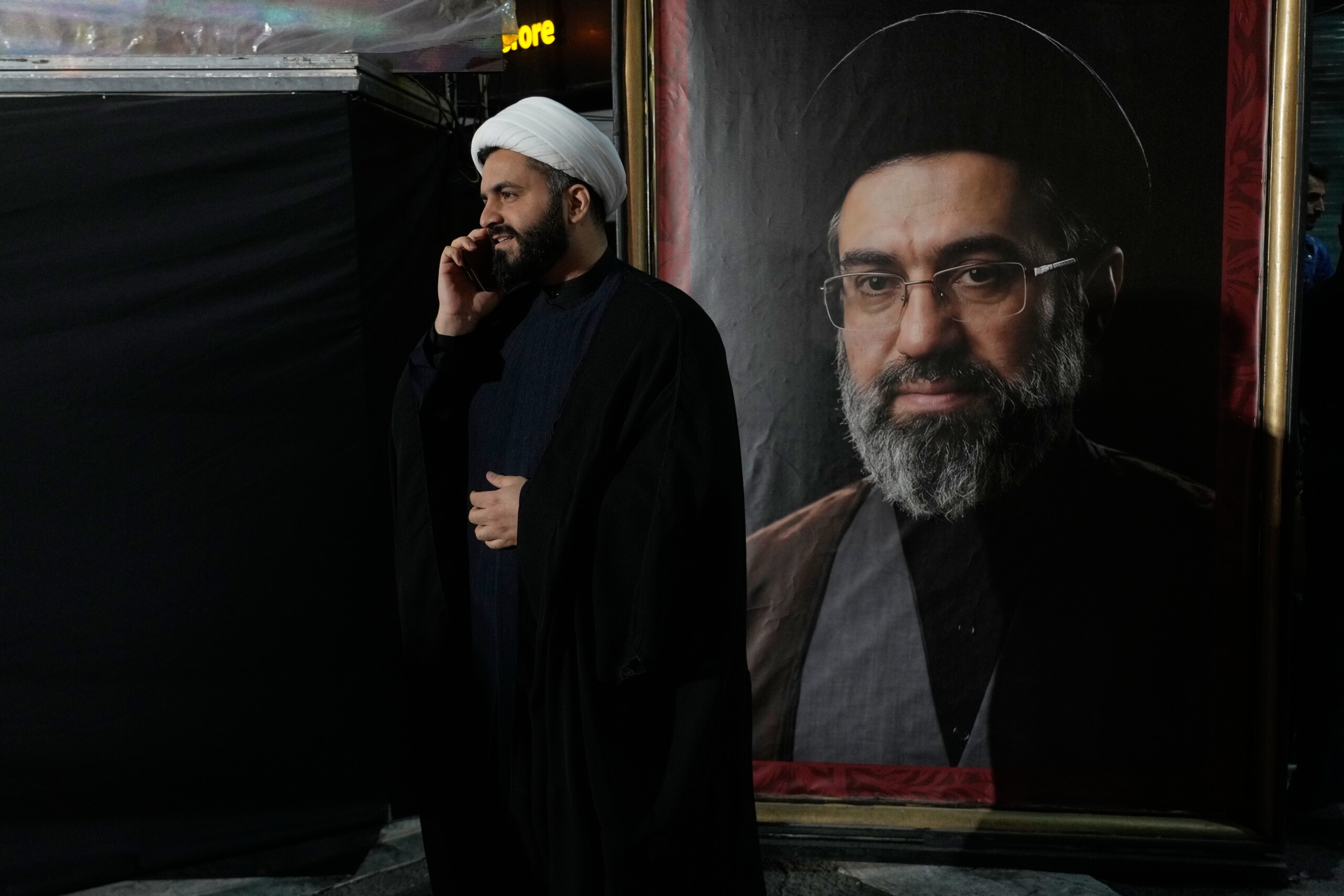 iran khamenei se trouve dans un lieu tenu secret la communication est difficile scaled