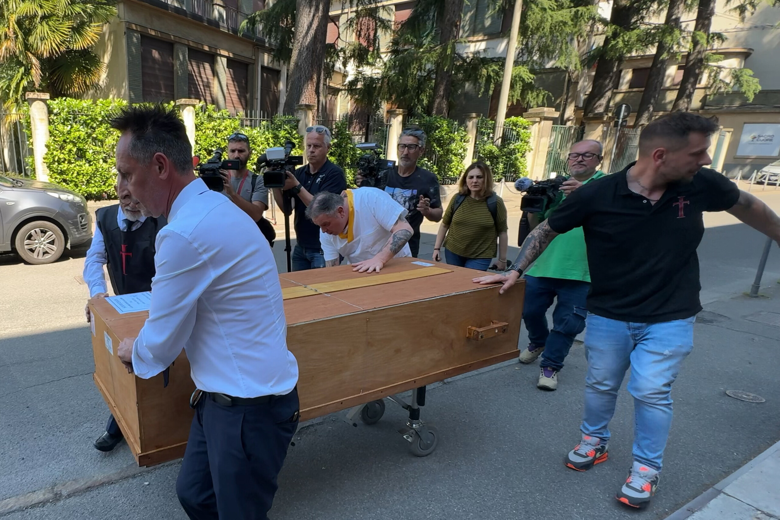 Maldives : autopsies pratiquées sur Gualtieri et Benedetti, suspicion d’asphyxie 1 maldives autopsies pratiquees sur gualtieri et benedetti suspicion dasphyxie scaled