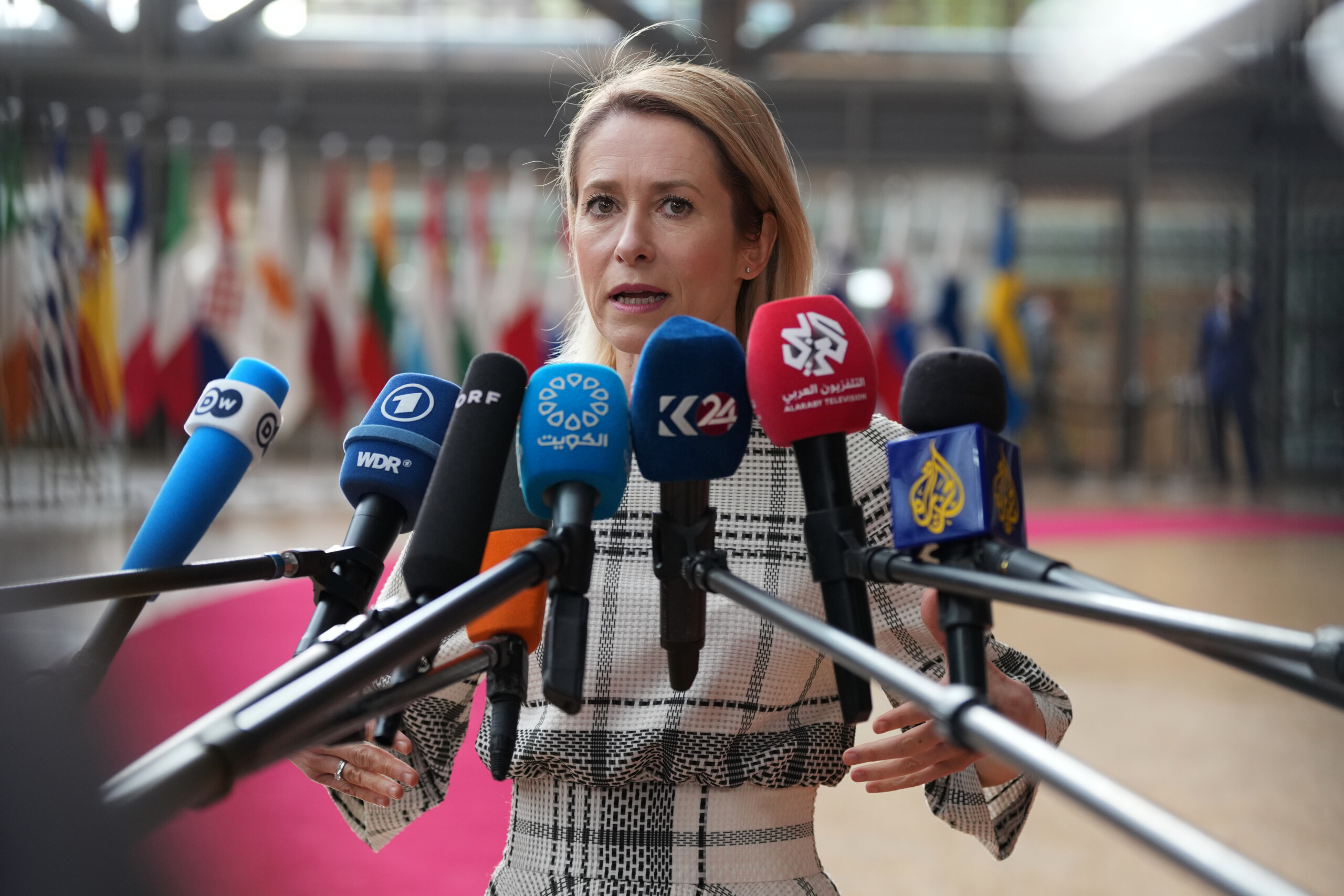ukraine ue nous resterons operationnels a kiev face aux menaces desesperees de la russie scaled