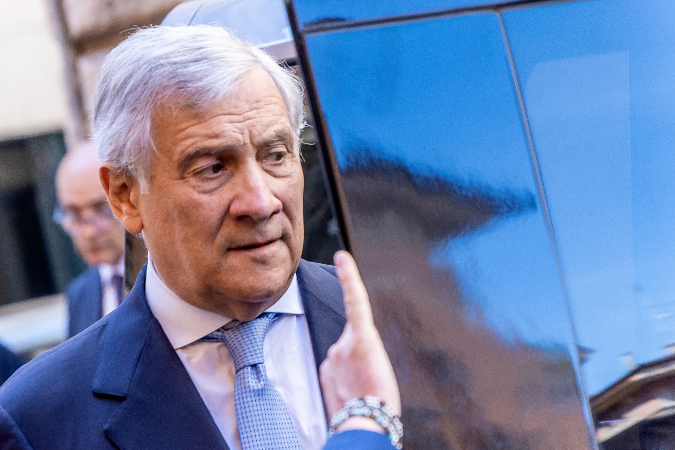 iran tajani je mentretiendrai avec saar une solution diplomatique simpose scaled