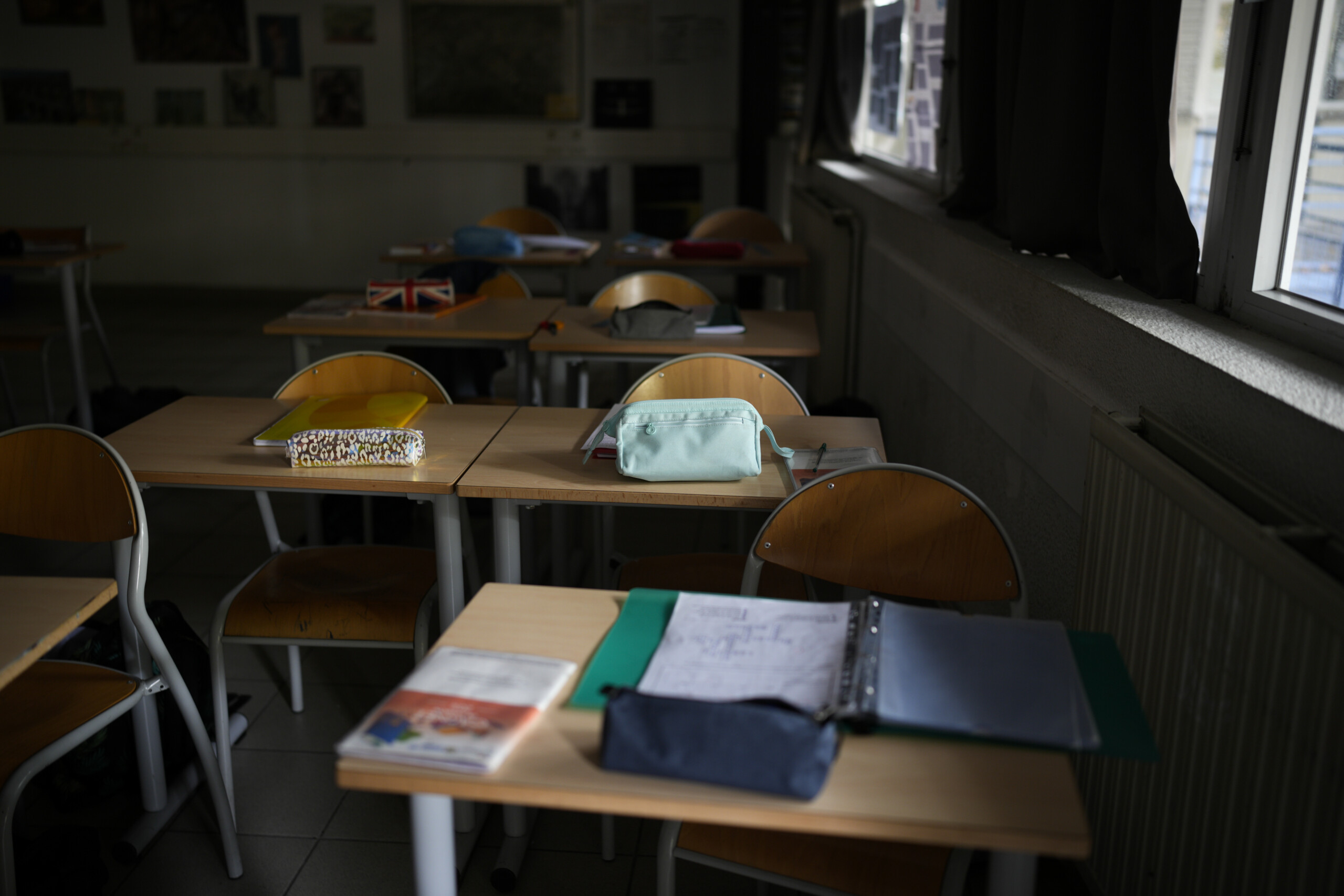 canicule 53 c enregistres dans les couloirs fermeture dune ecole primaire en france scaled
