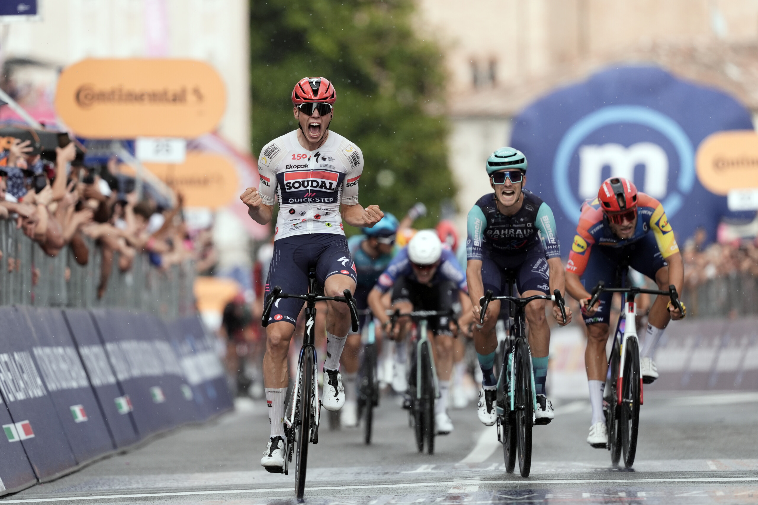 tour ditalie magnier remporte la 18e etape vingegaard conserve le maillot rose scaled