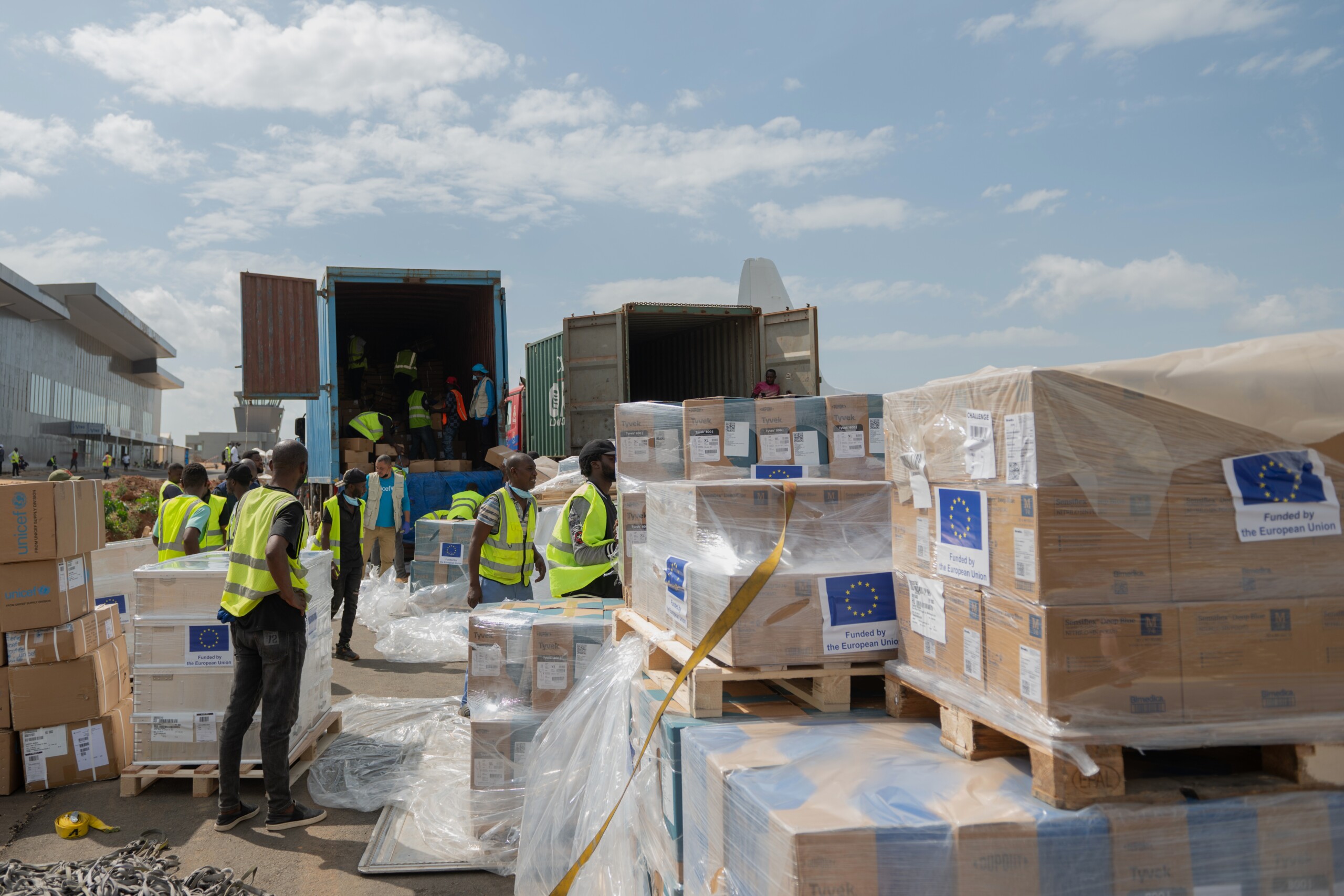 ebola chigi litalie enverra a kinshasa des experts de lhopital spallanzani pour renforcer la surveillance scaled