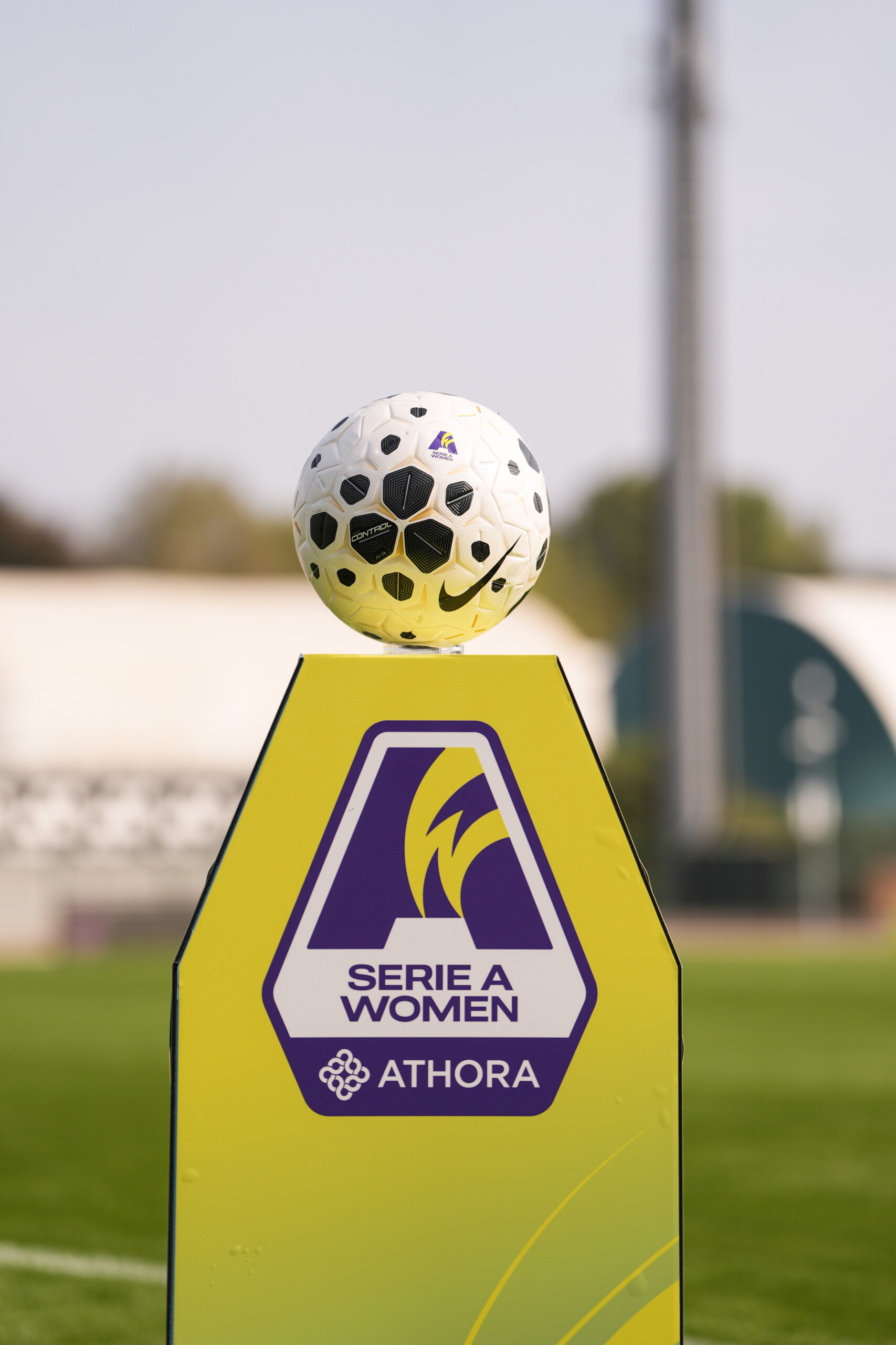 la serie a feminine debute les 26 et 27 septembre la coupe feminine aura lieu les 22 et 23 aout scaled