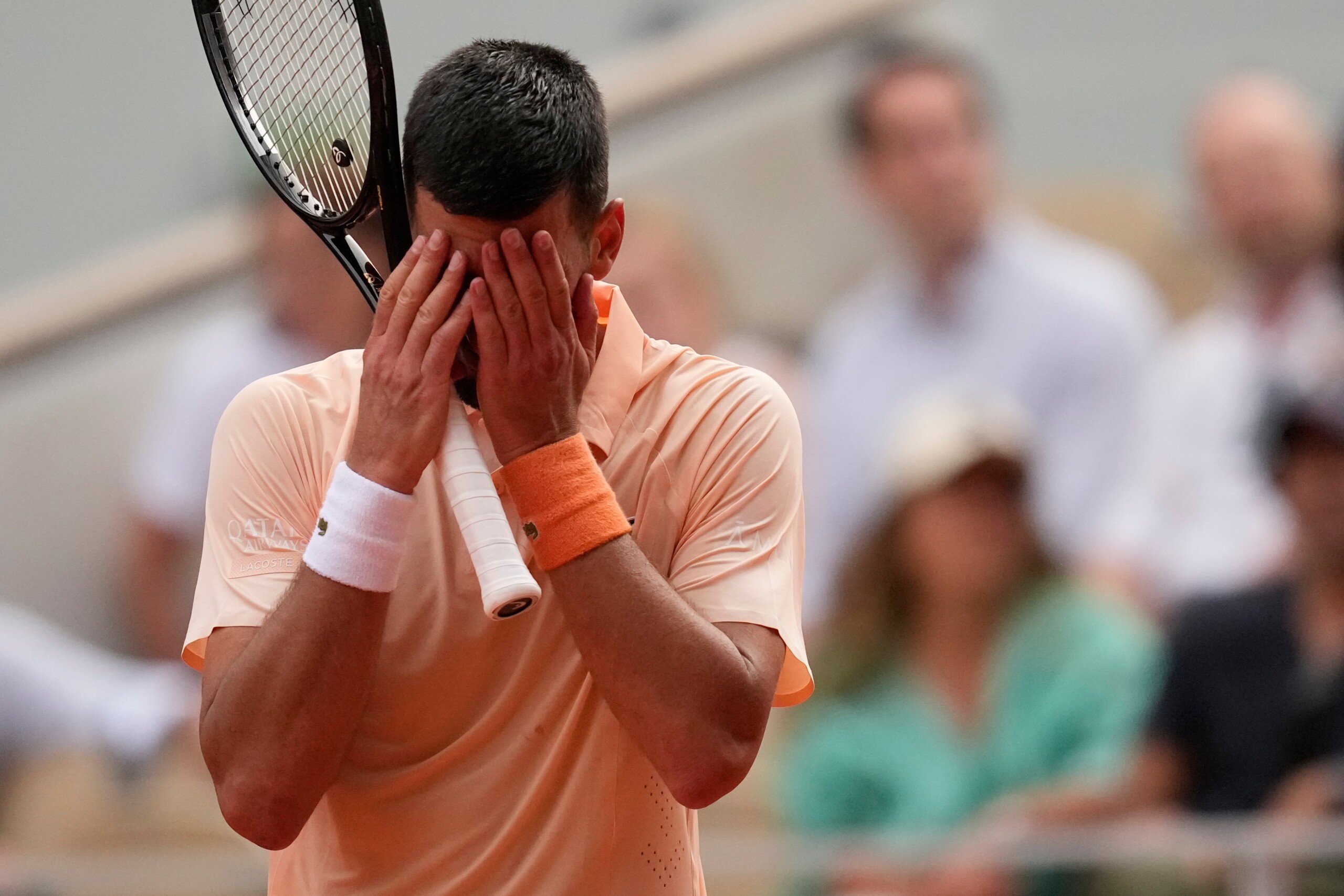 roland garros djokovic elimine battu par fonseca en 5 sets scaled