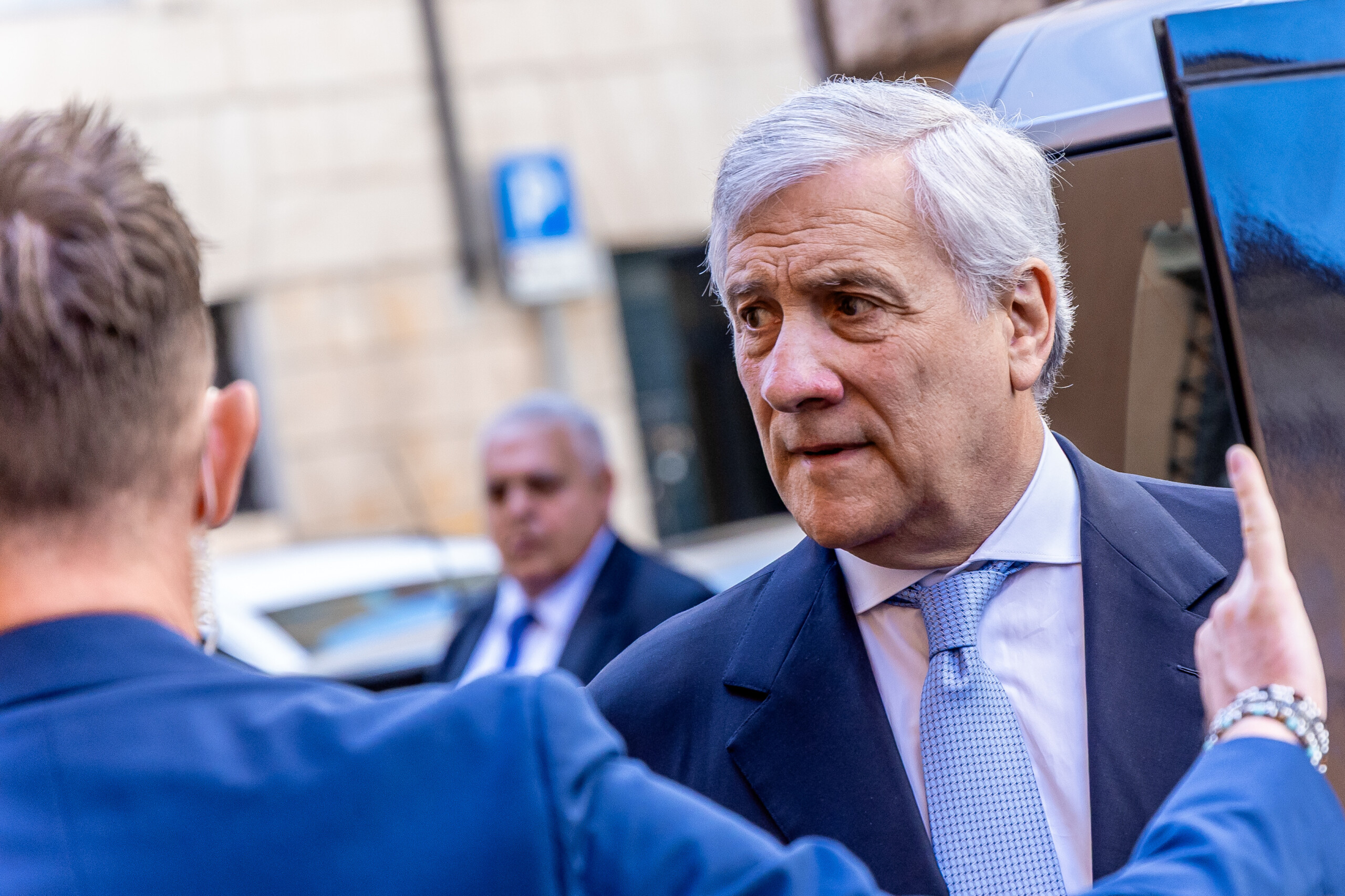 2 juin tajani salvini absent je nai pas vu conte ni schlein non plus cest dommage scaled