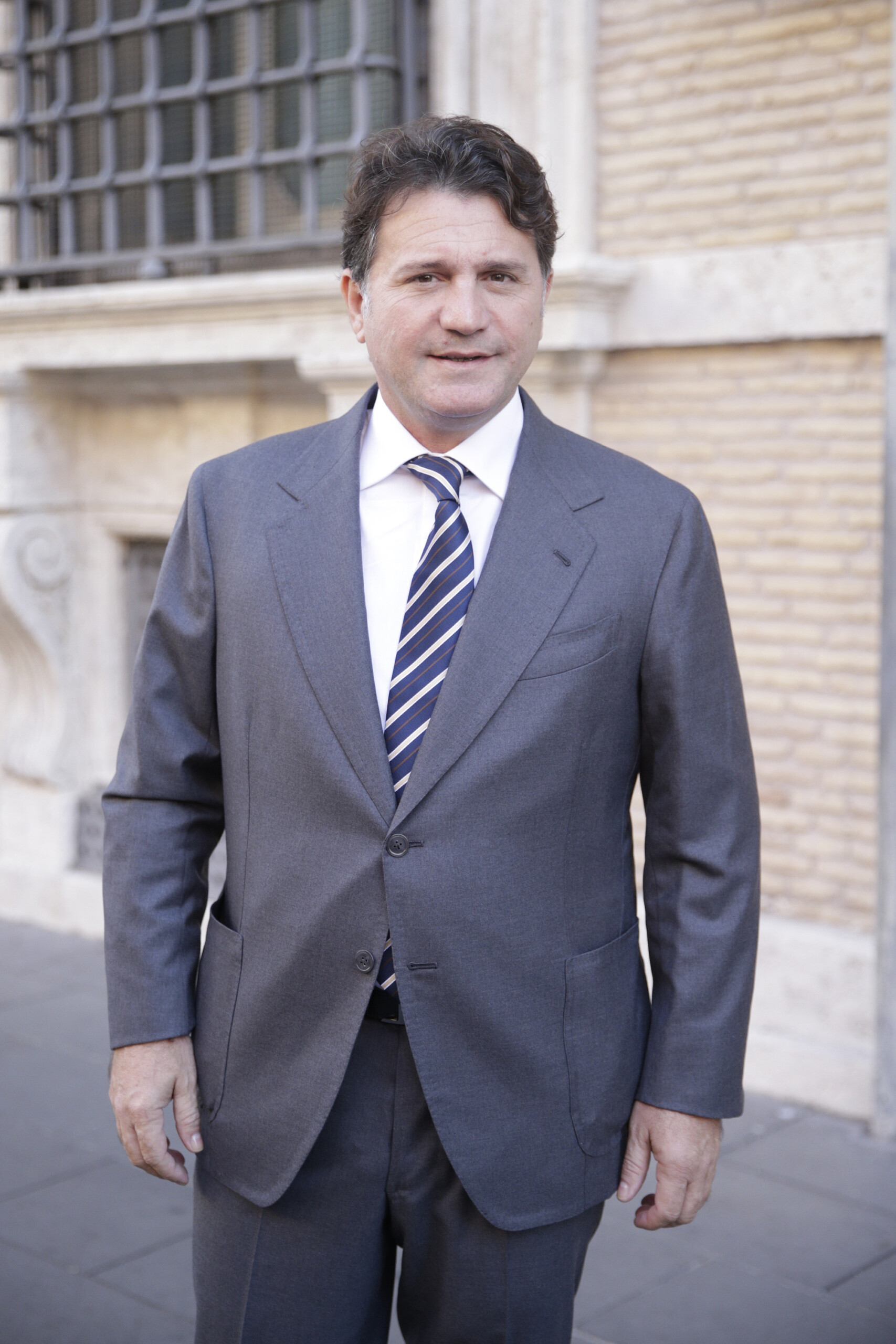 affaire silvestro senateur mes paroles etaient erronees je demande pardon si jai blesse des sensibilites scaled