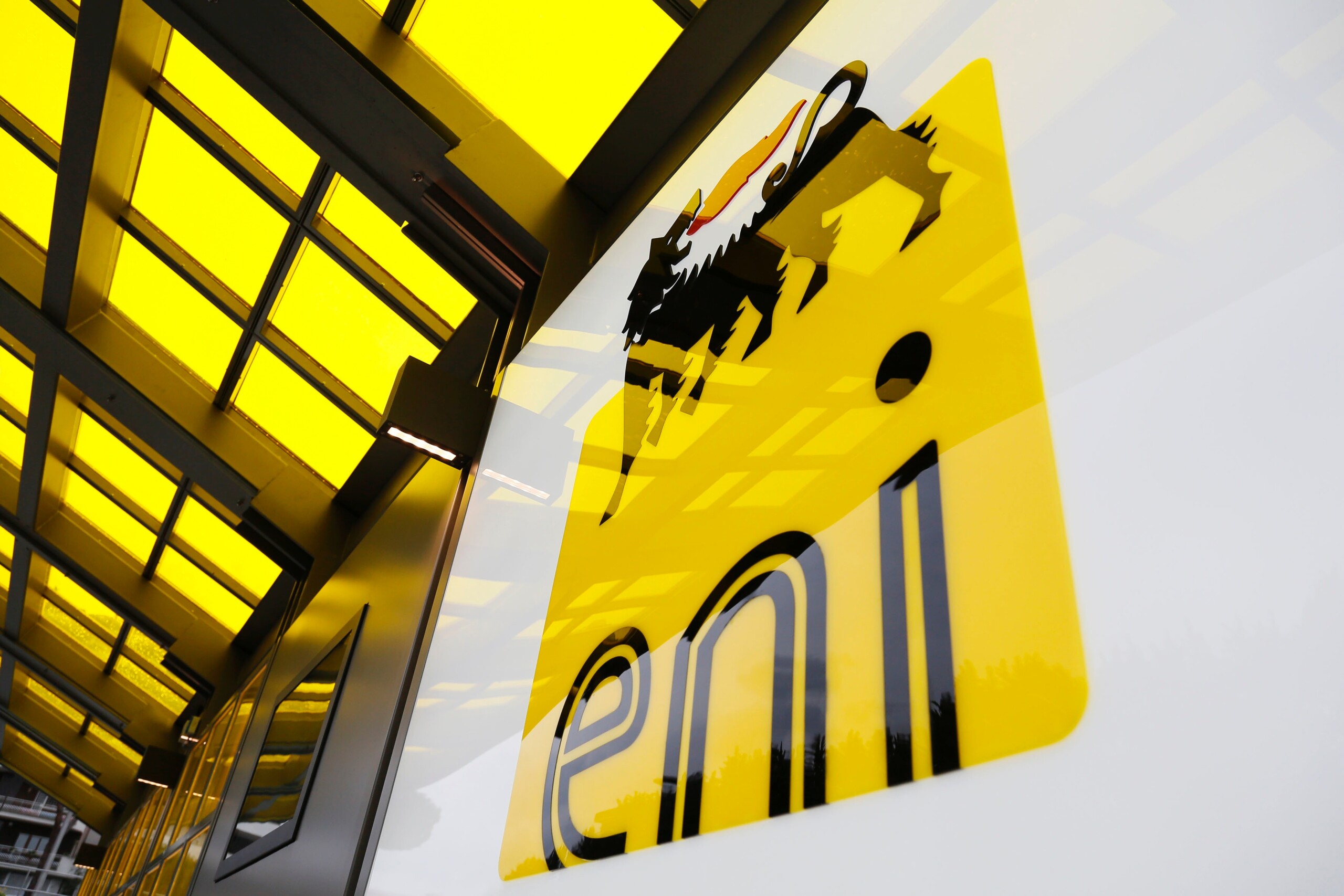 eni avec petronas cree officiellement searah scaled