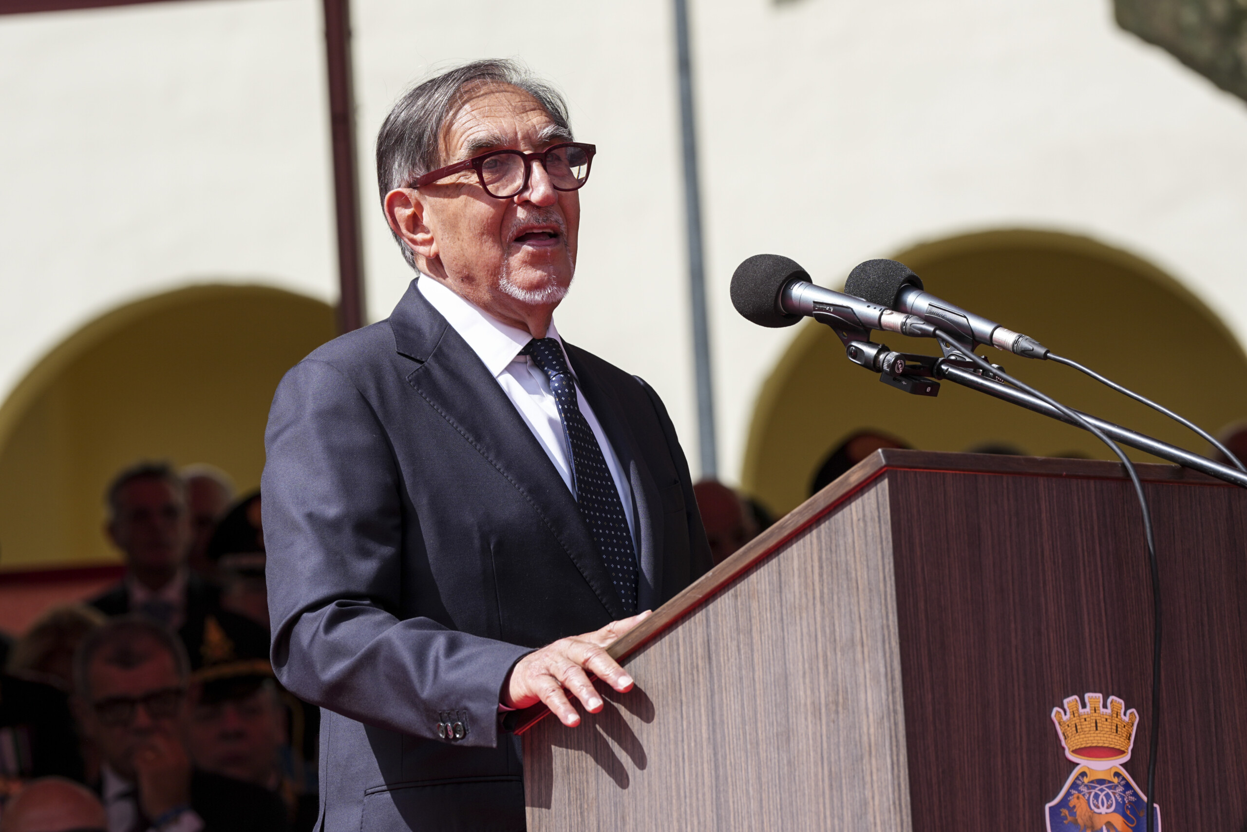 affaire silvestro la russa lenquete du senat doit commencer par la version du senateur de forza italia scaled