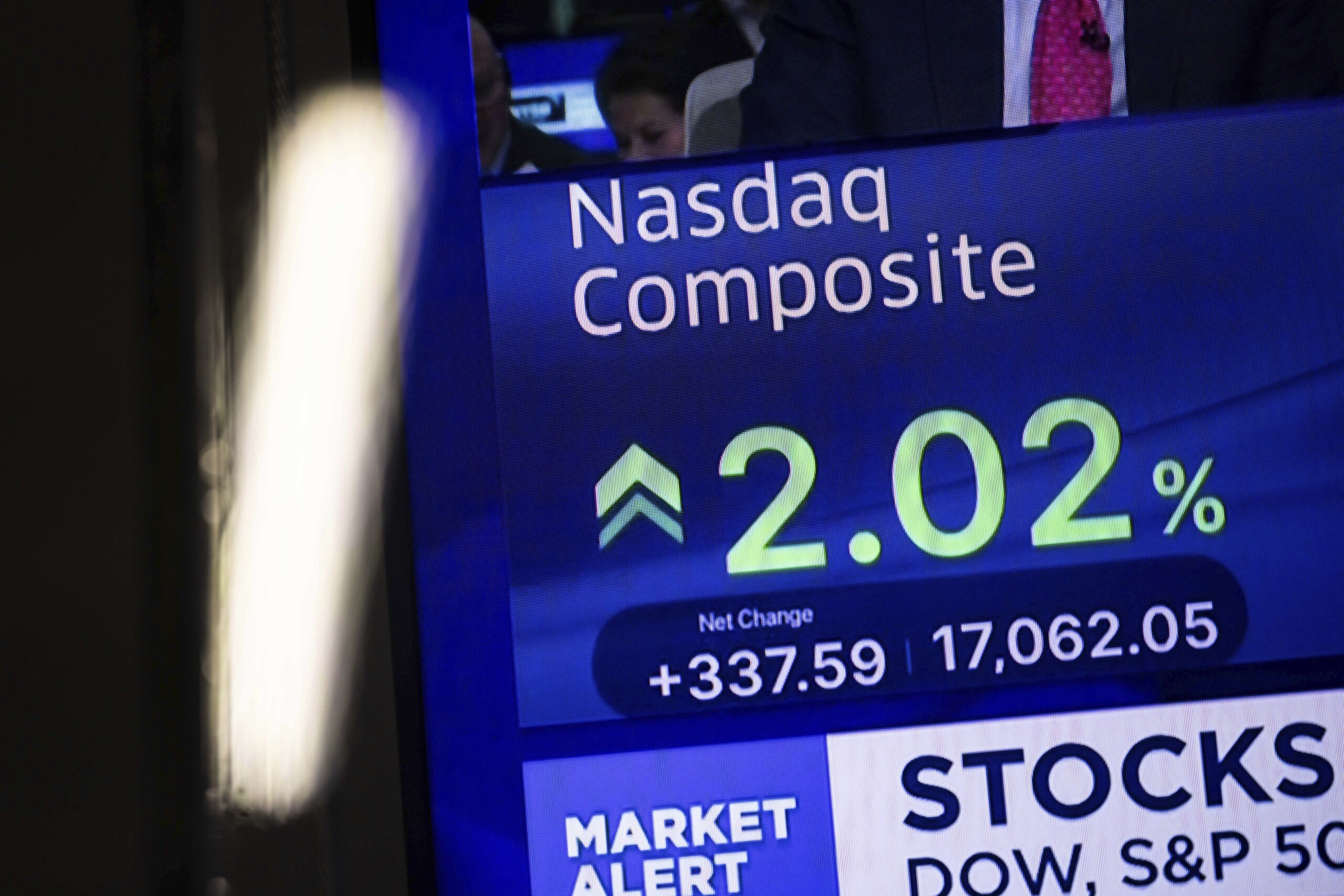États-Unis : Musk sonne la cloche, coup d'envoi de l'introduction en bourse de SpaceX au Nasdaq 1 etats unis musk sonne la cloche coup denvoi de lintroduction en bourse de spacex au nasdaq scaled